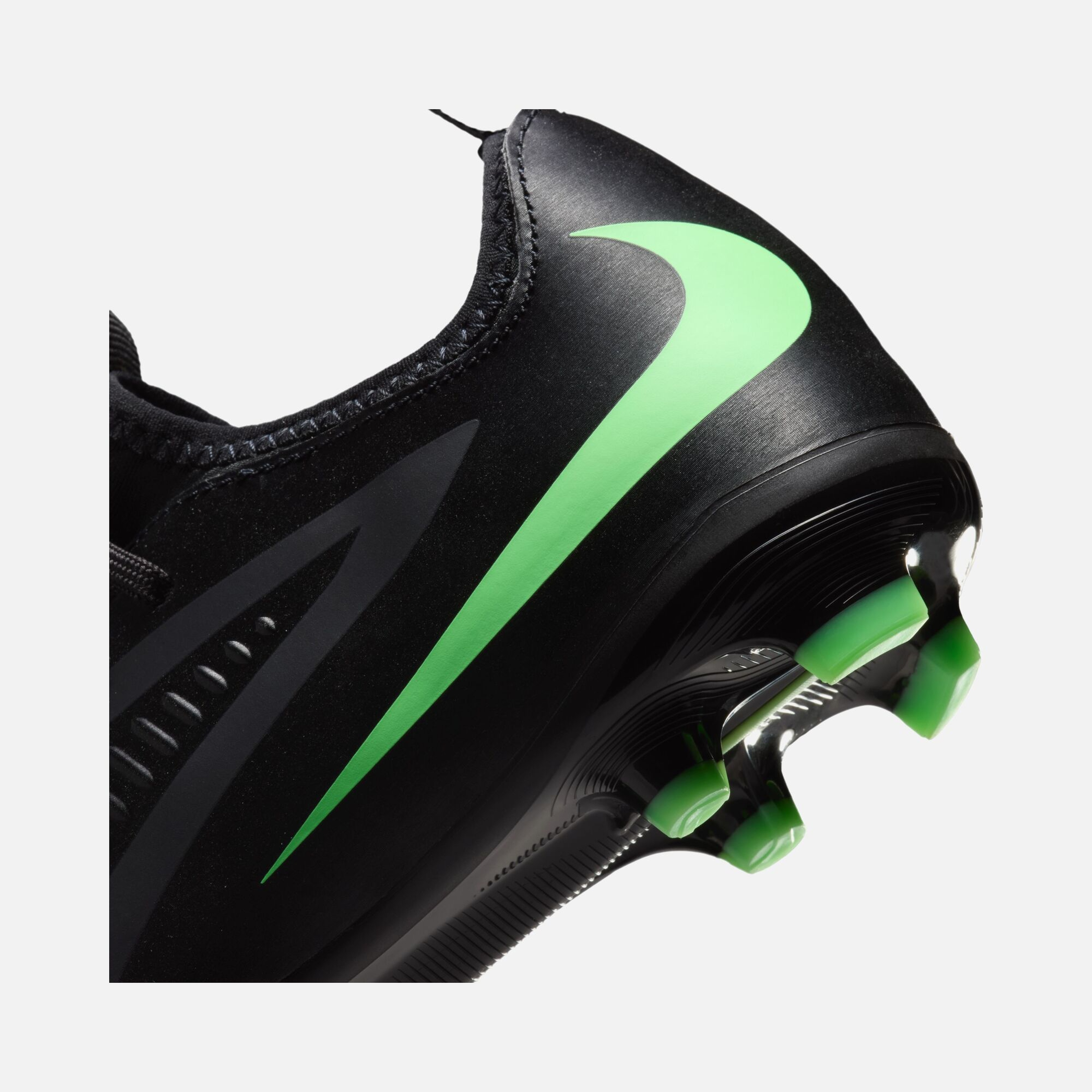 Nike Jr Phantom 6 Low Academy Fg/Mg Çocuk Krampon