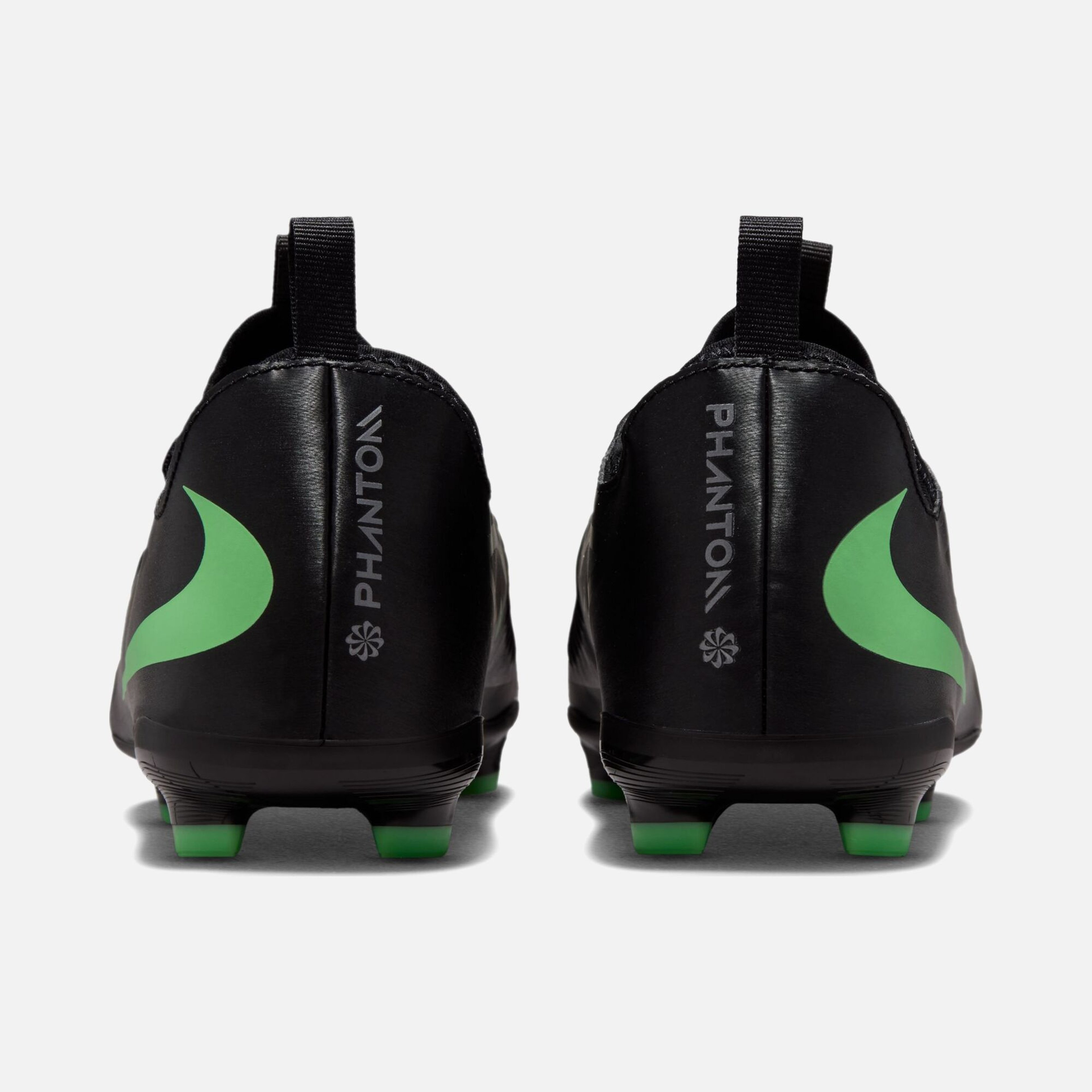 Nike Jr Phantom 6 Low Academy Fg/Mg Çocuk Krampon