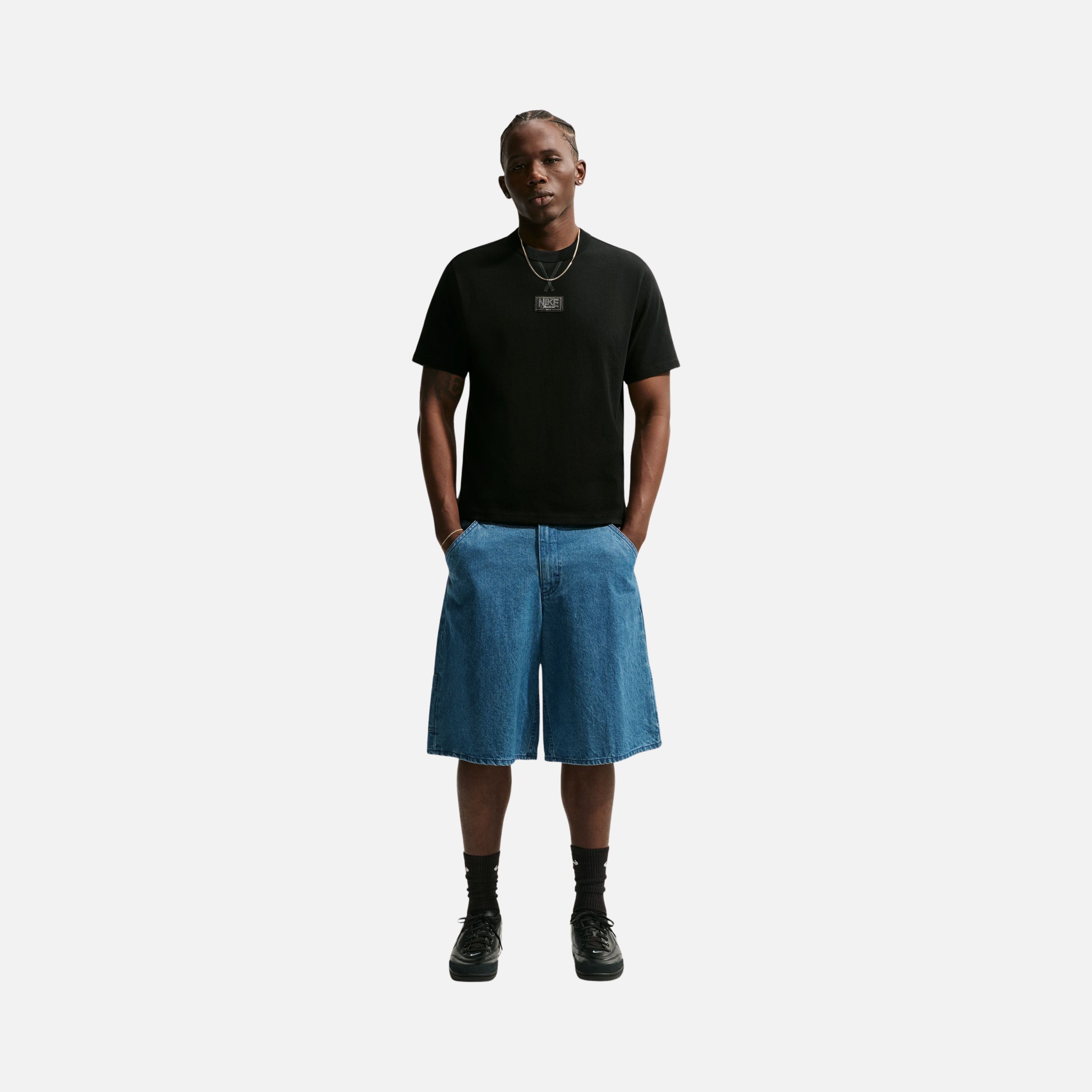 Nike Tailored Premium Patch Erkek Tişört