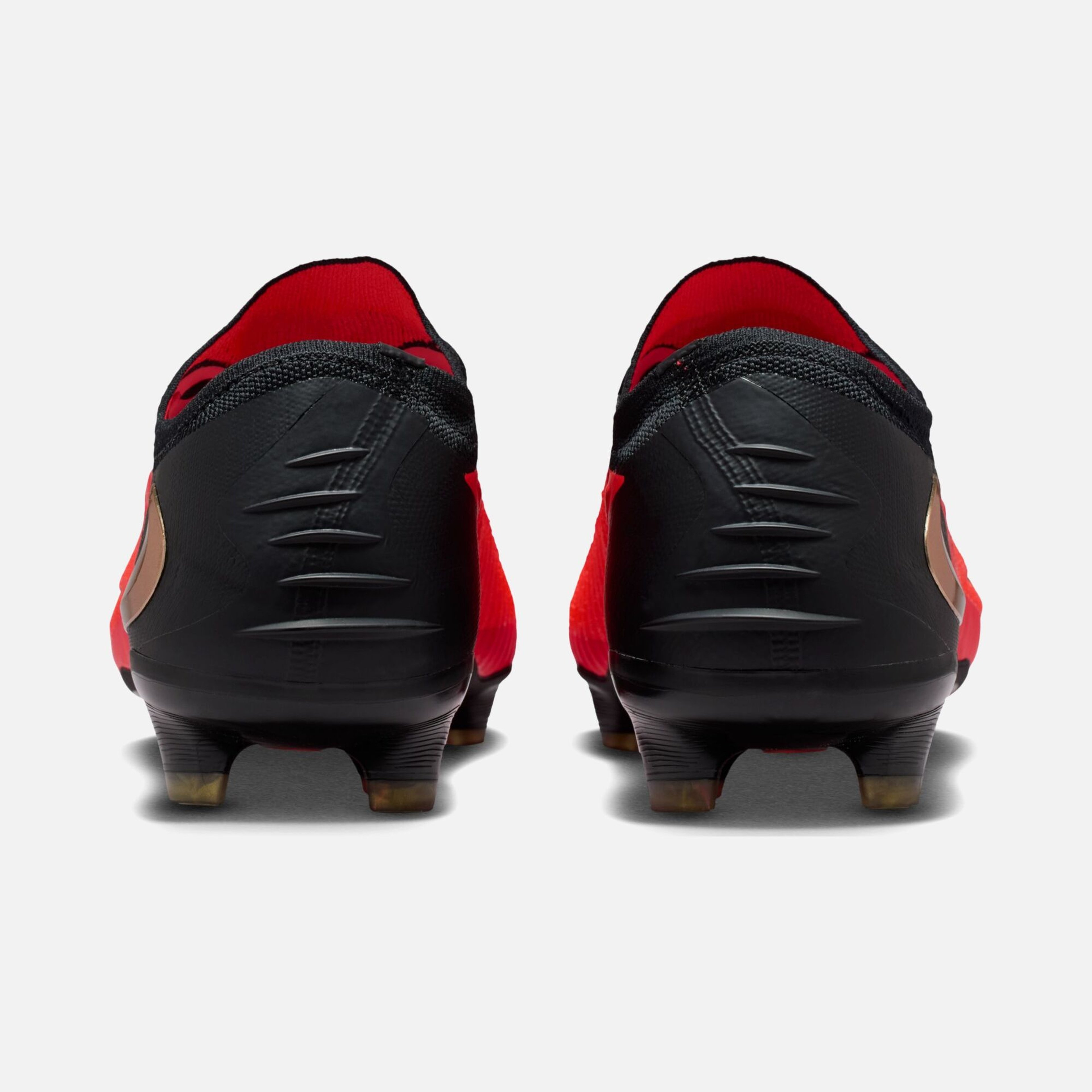 Nike Phantom 6 Low Elite Fg Erkek Krampon