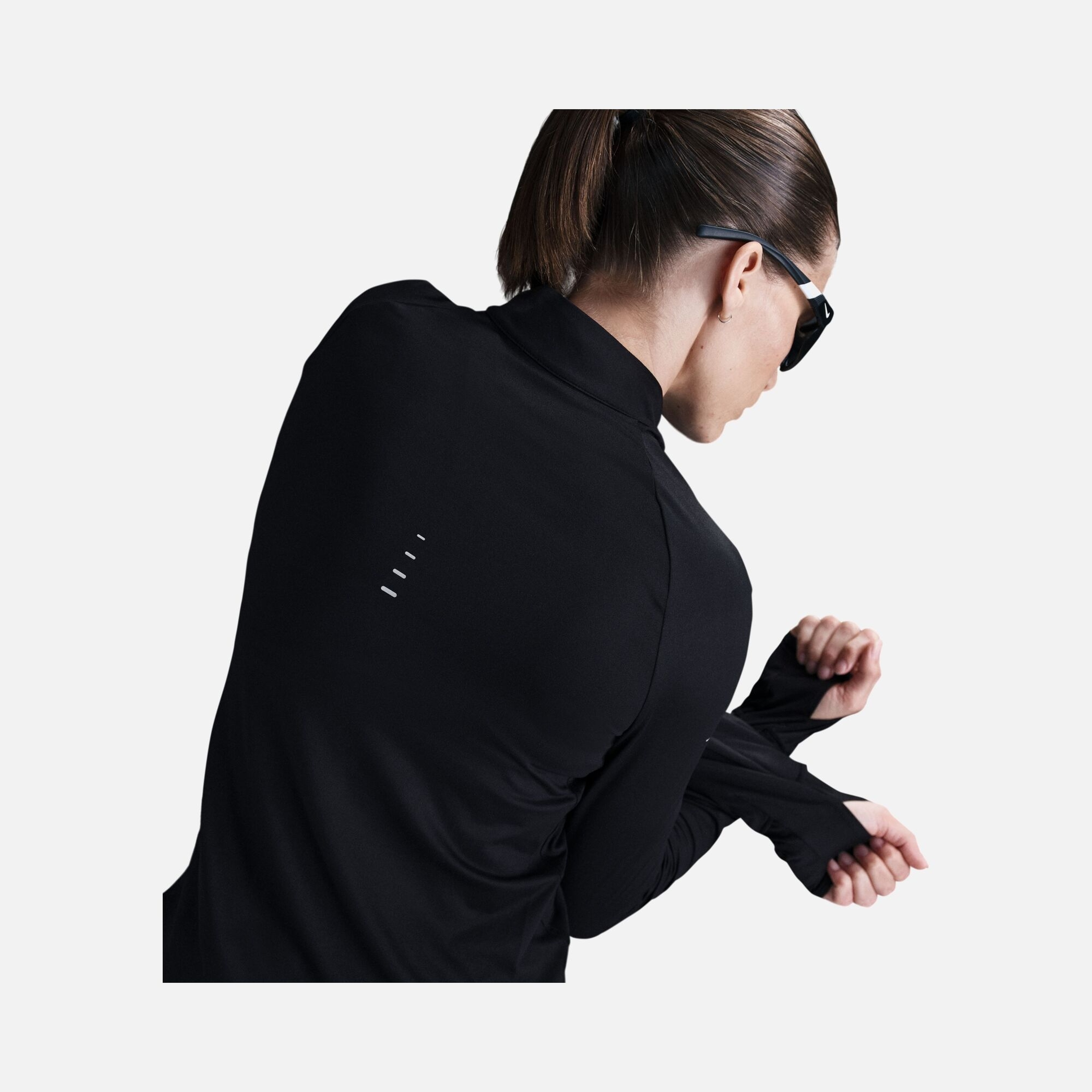 Nike Swift Dri-Fit UV 1/4-Zip Running Long-Sleeve Kadın Tişört