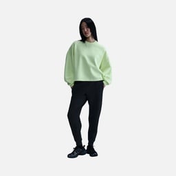 Nike 24.7 Dri-Fit Soft Knit Extra Loose Cut Crew Training Kadın Sweatshirt