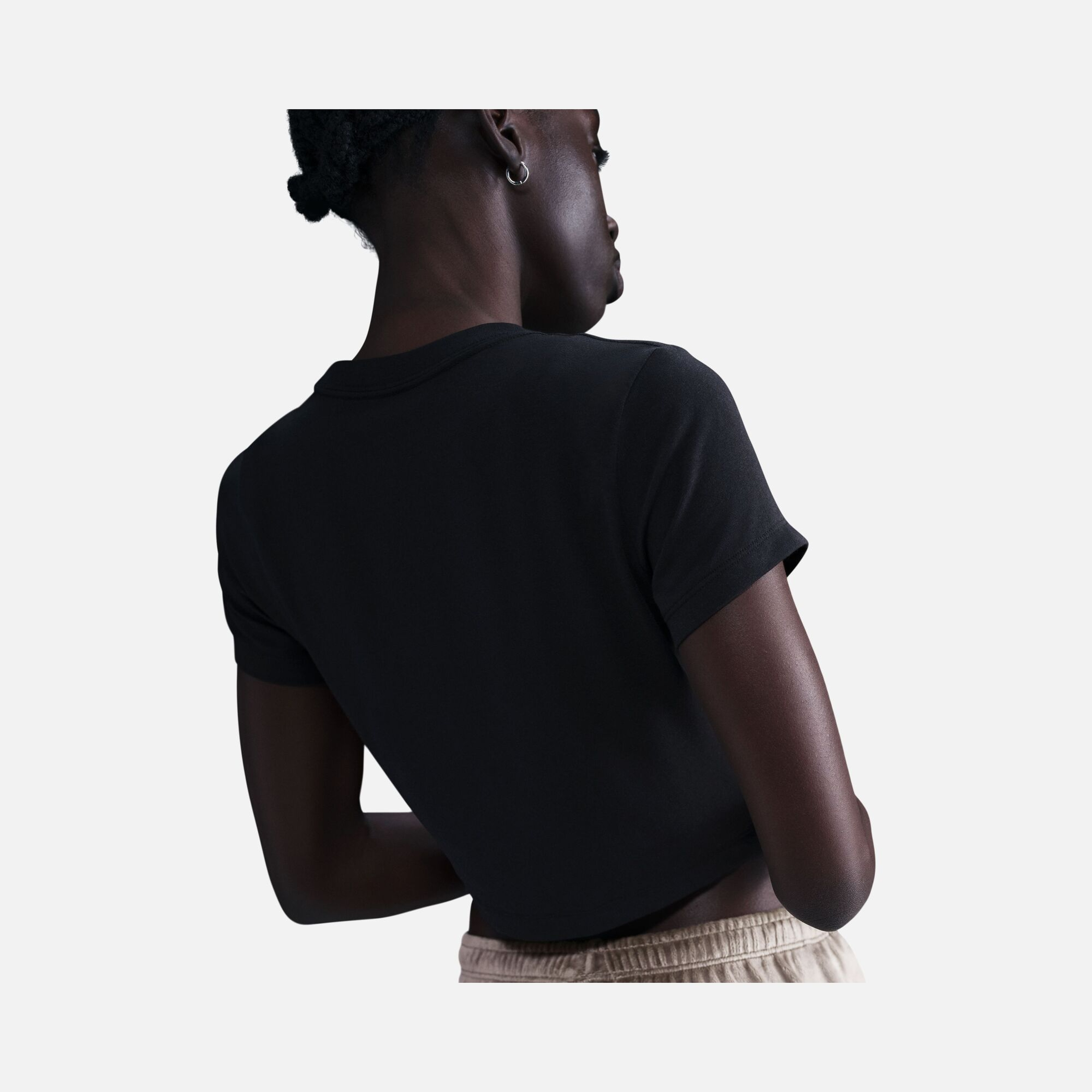 Nike Sportswear Chill Knit Crop Kadın Tişört