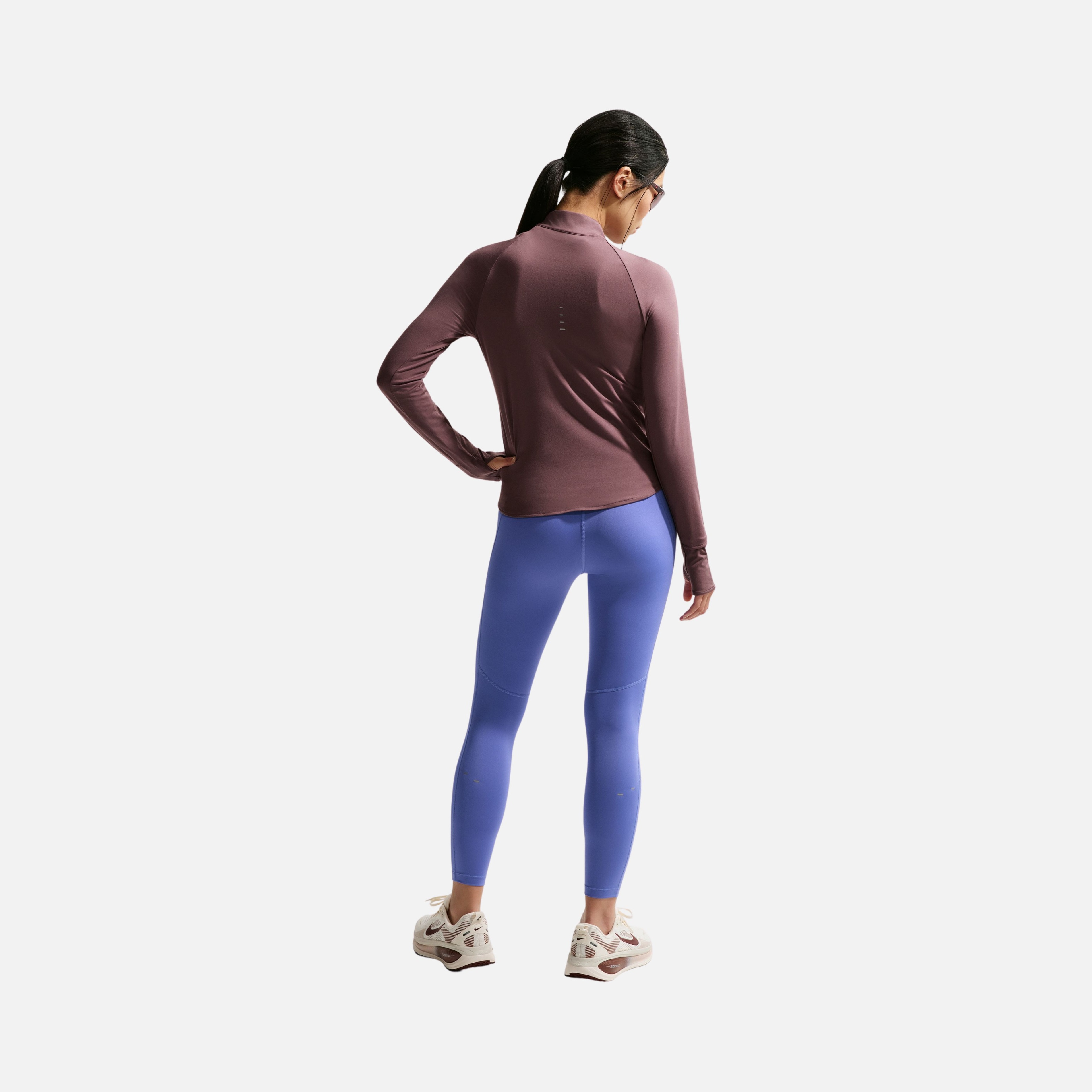 Nike Swift Dri-Fit UV 1/4-Zip Running Long-Sleeve Kadın Tişört