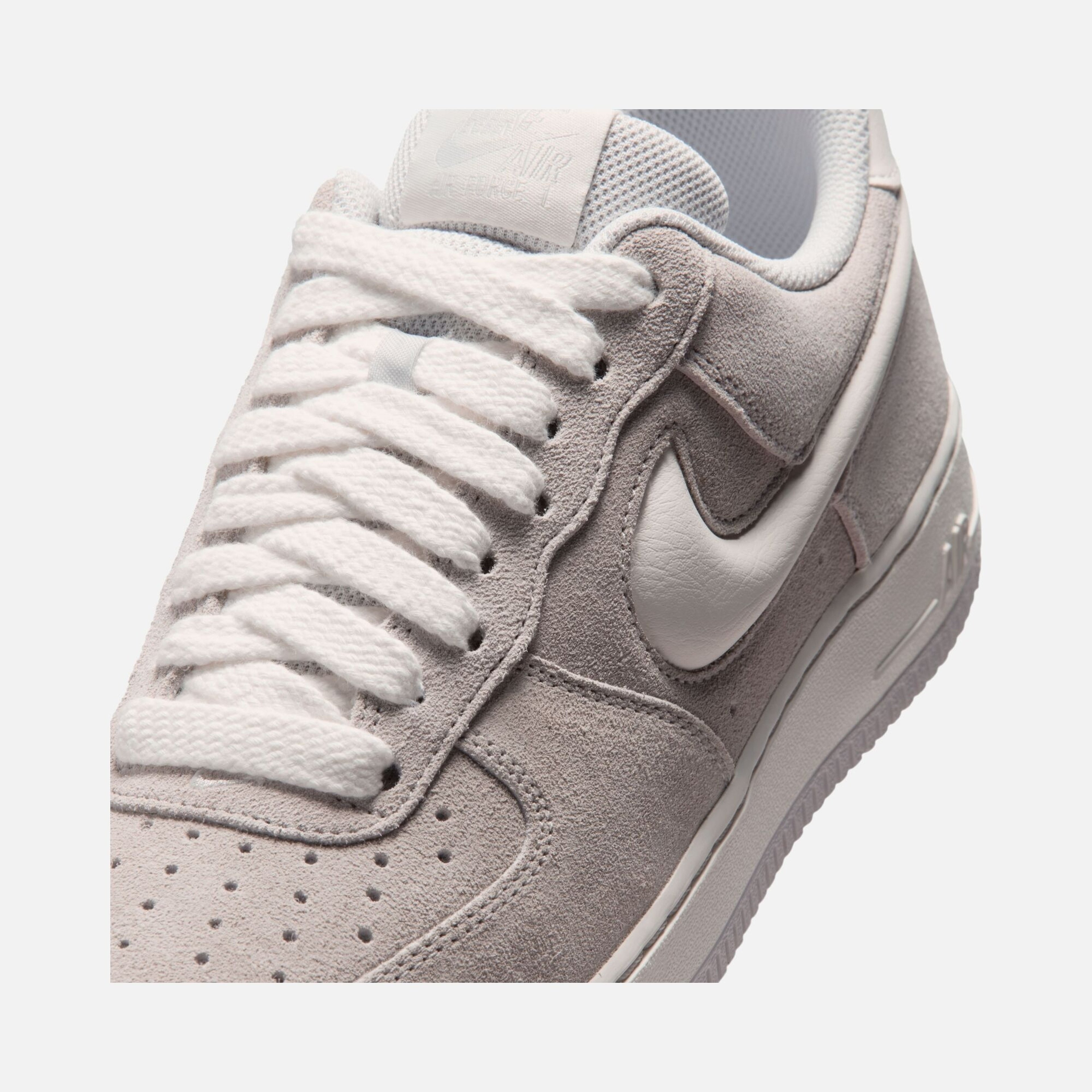 Nike Air Force 1 '07 Lv8 FW26 Erkek Spor Ayakkabı