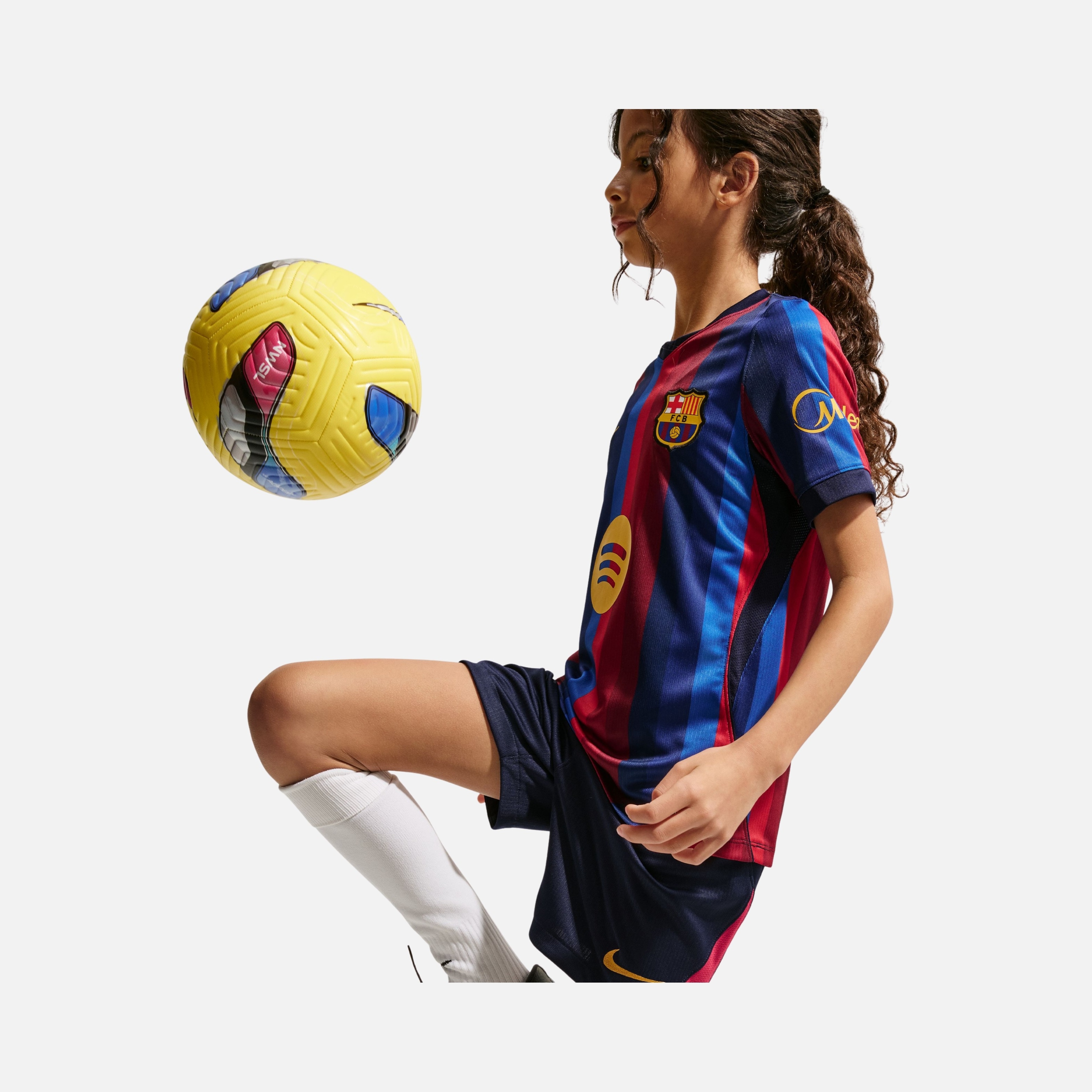 Nike FC Barcelona 2026/27 İç Saha Çocuk Şort