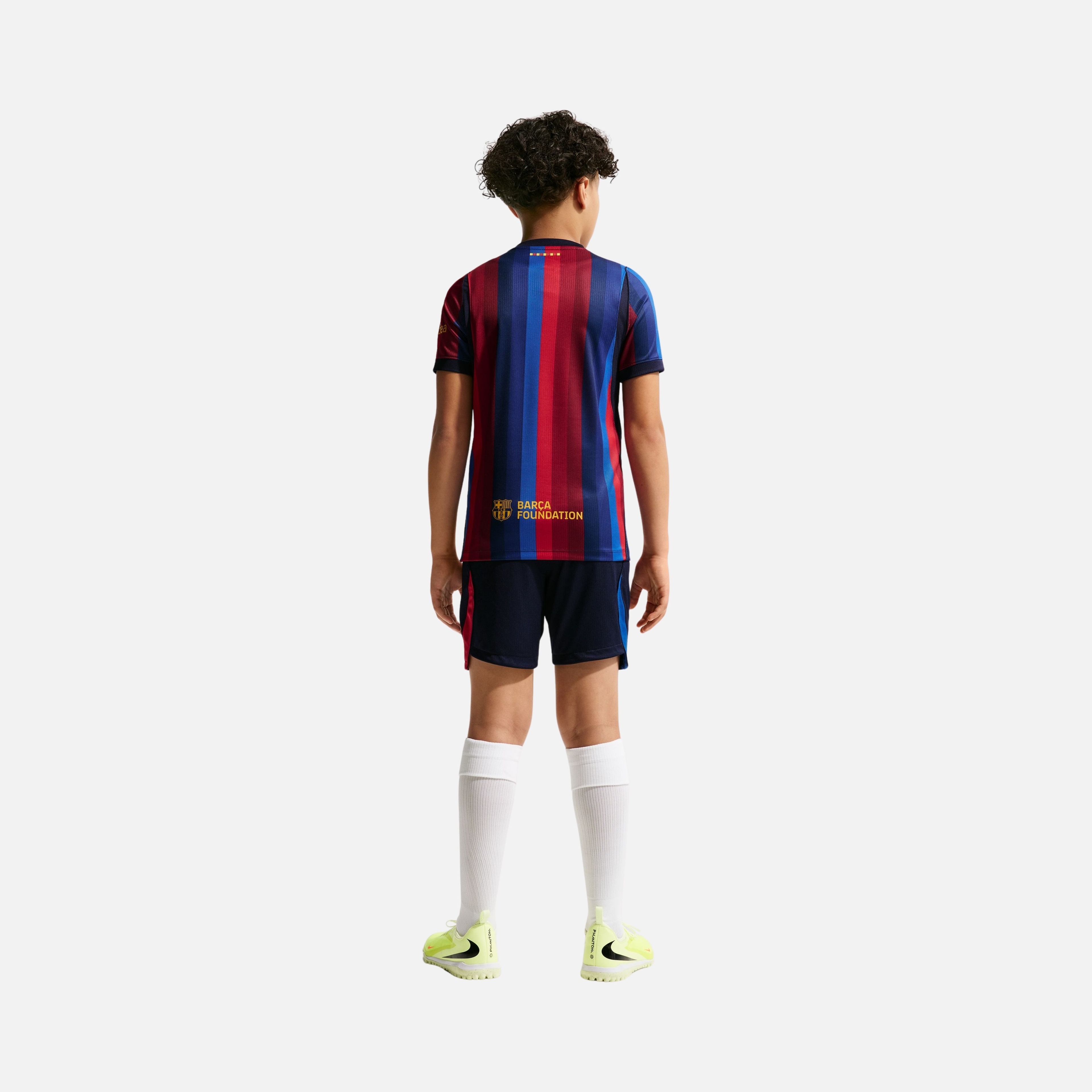 Nike FC Barcelona 2026/27 İç Saha Çocuk Şort