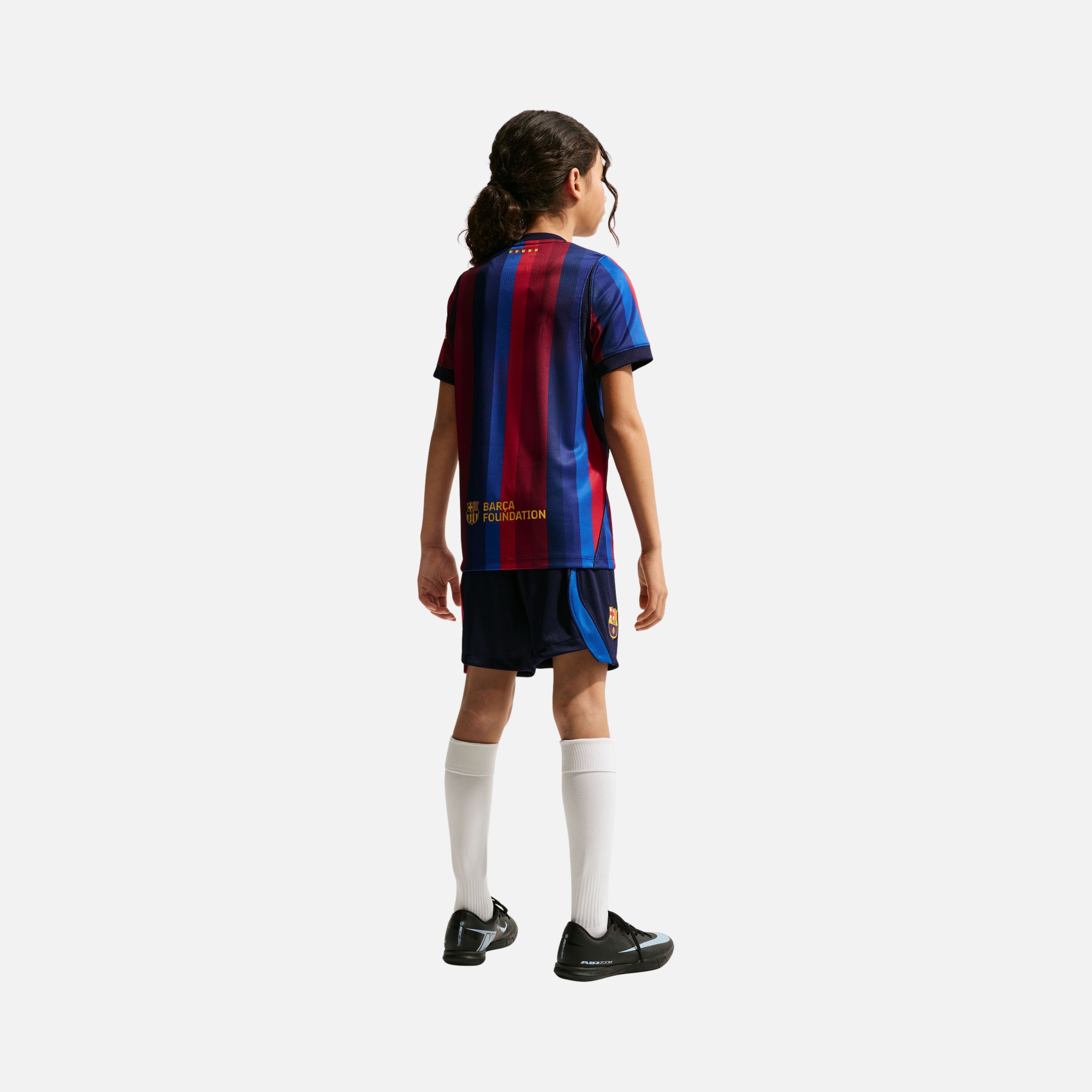 Nike FC Barcelona 2026/27 İç Saha Çocuk Şort