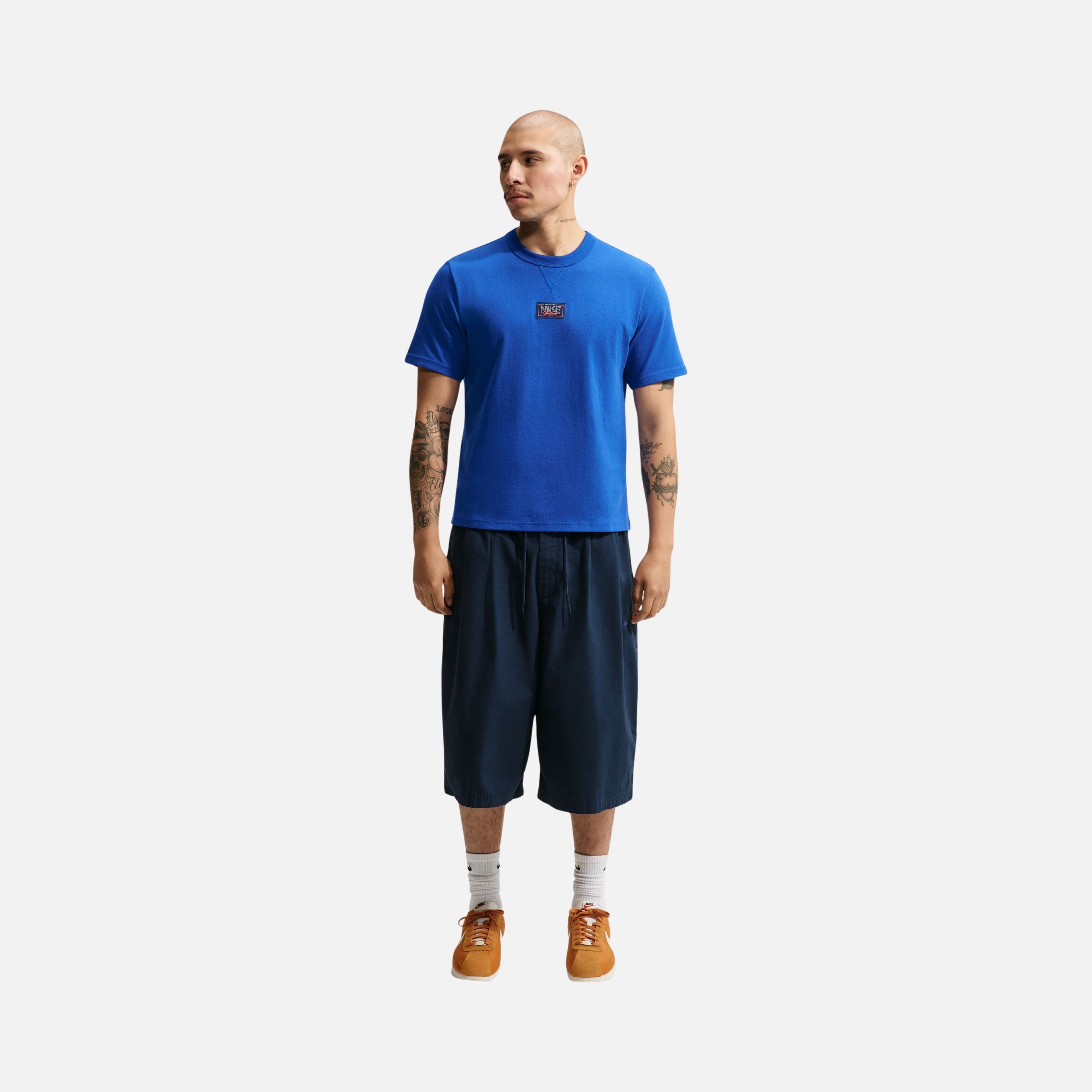 Nike Tailored Premium Patch Erkek Tişört