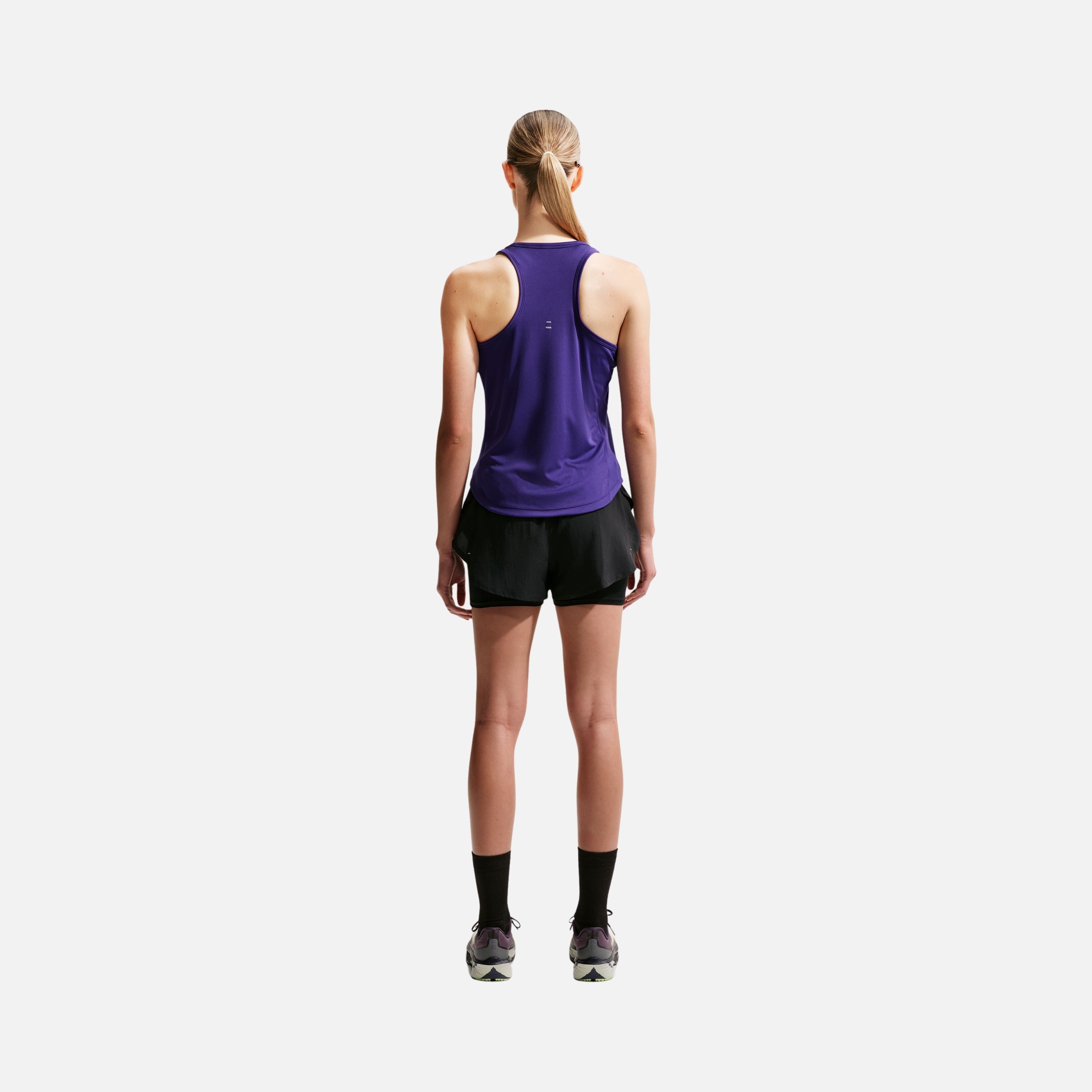Nike Flow Dri-FIT High-Waisted 2in1 Kadın Şort