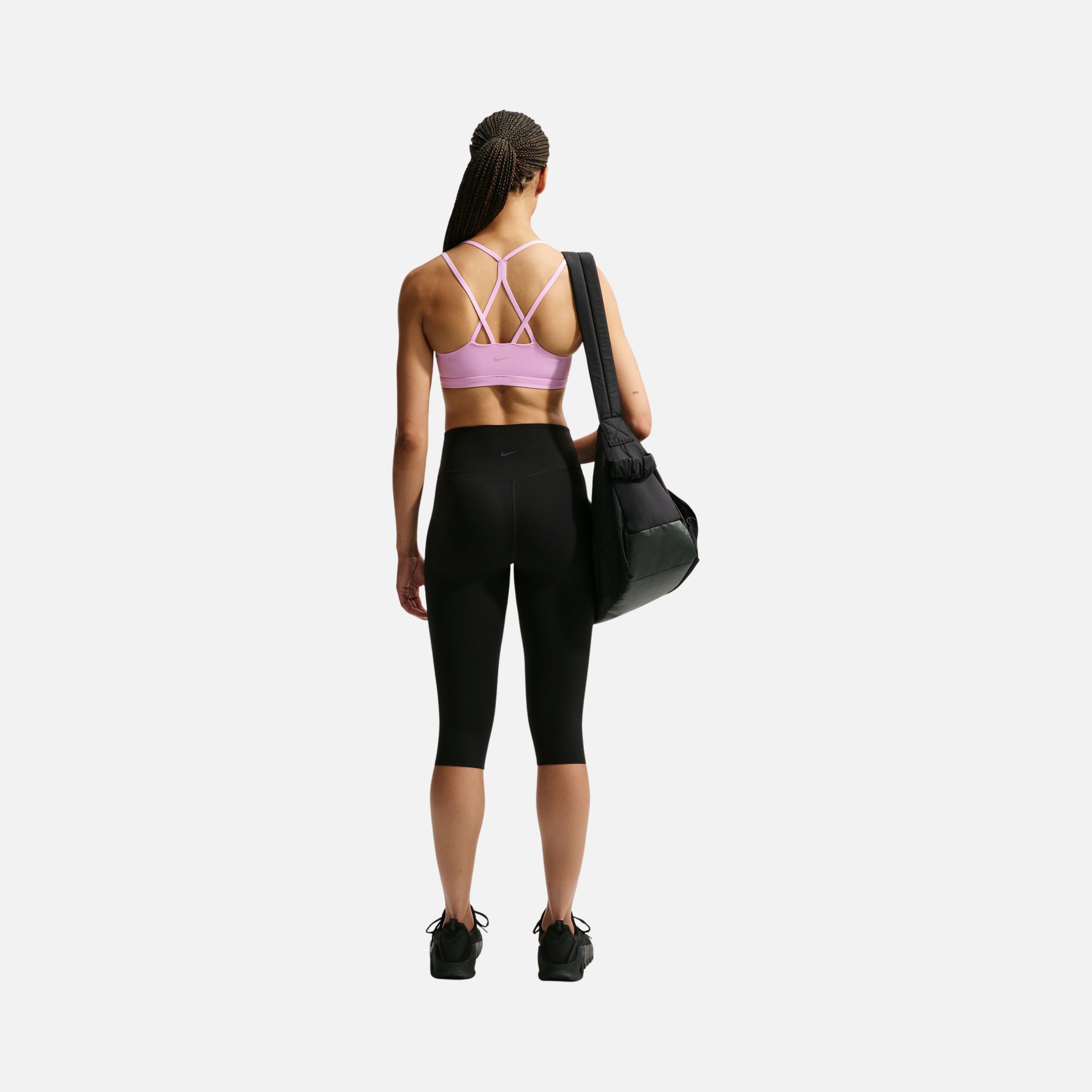 Nike Dri-Fit Zenvy Strappy Kadın Bra