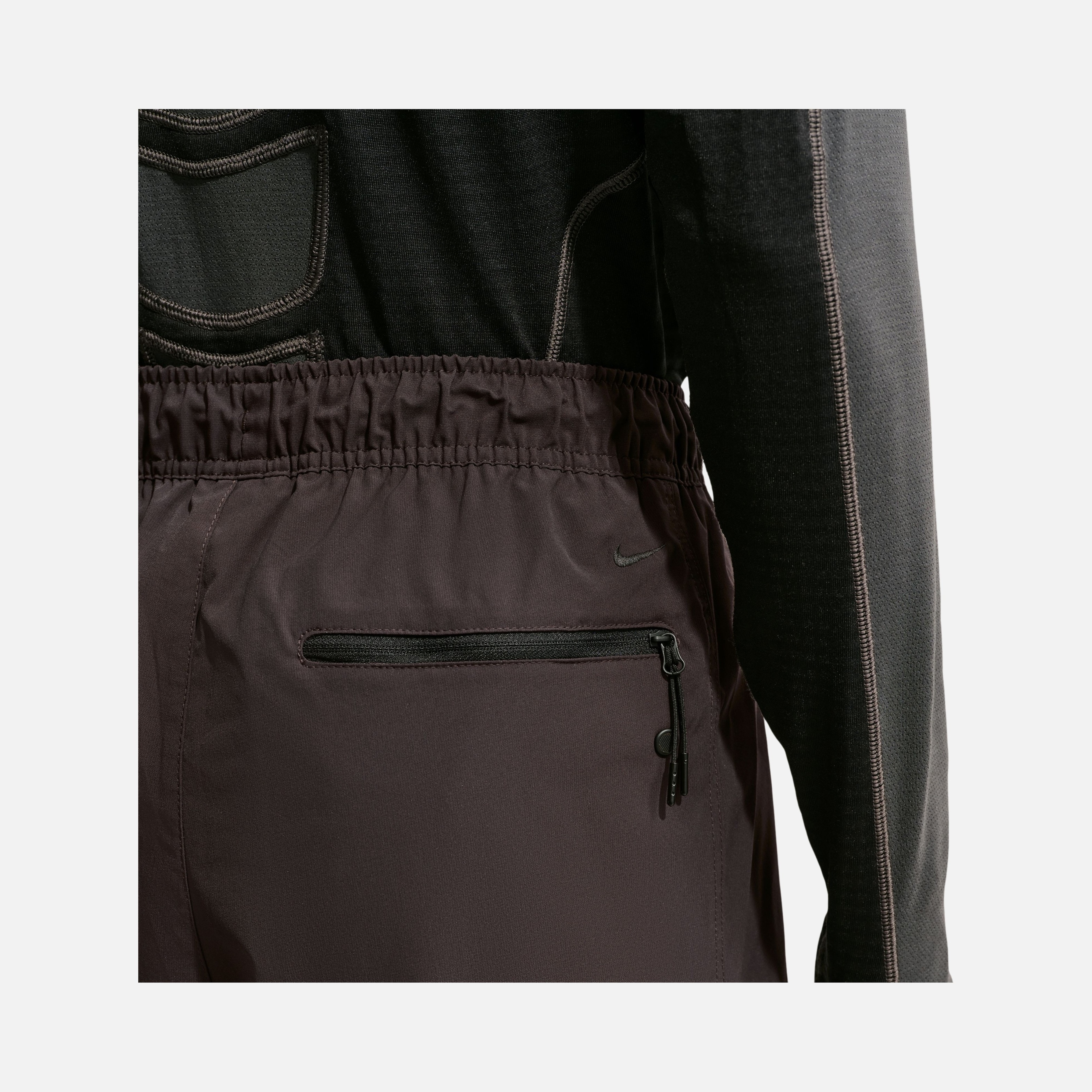 Nike Tech Helios Dri-FIT Erkek Pantolon