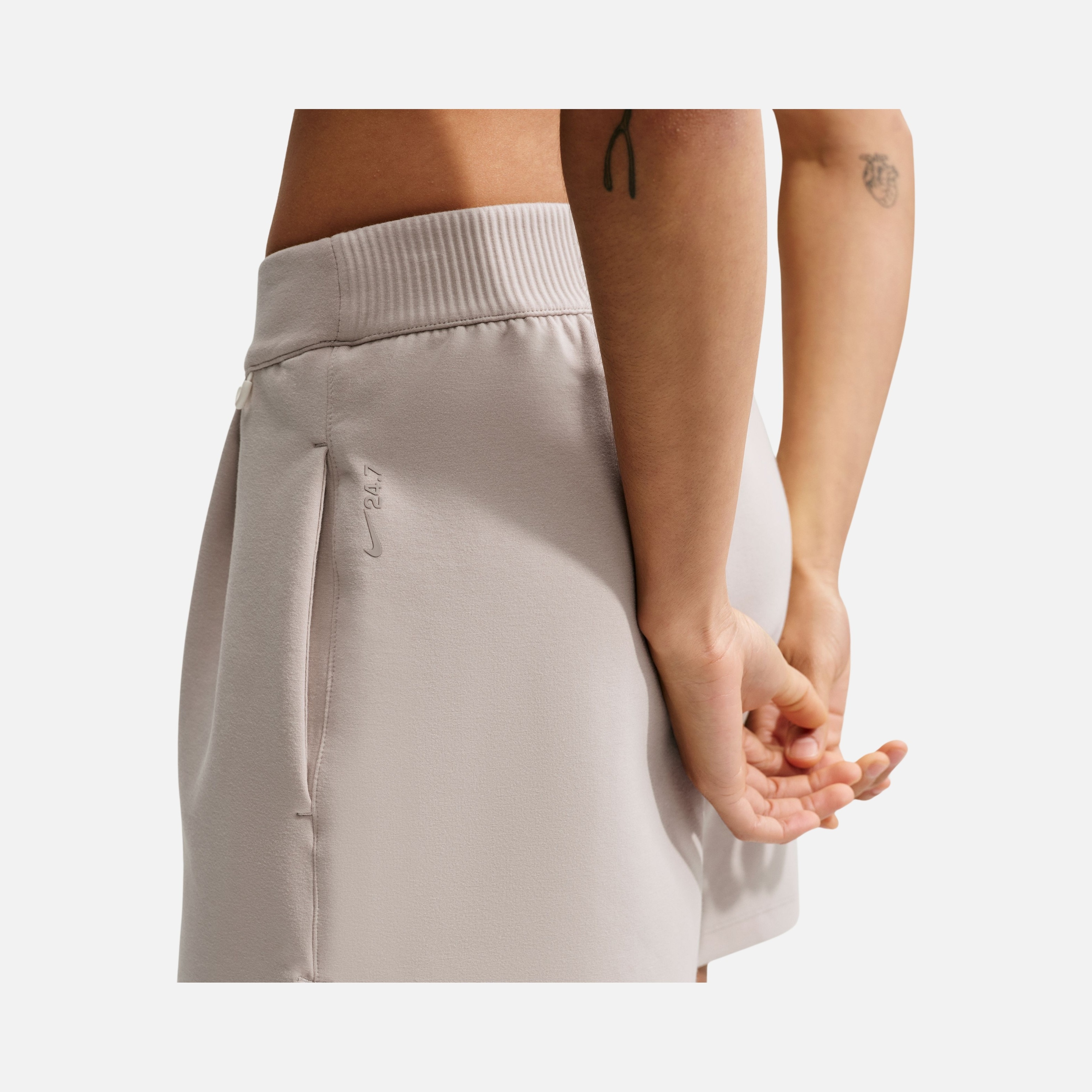 Nike 24.7 Dri-fit Short Soft Knit Kadın Şort