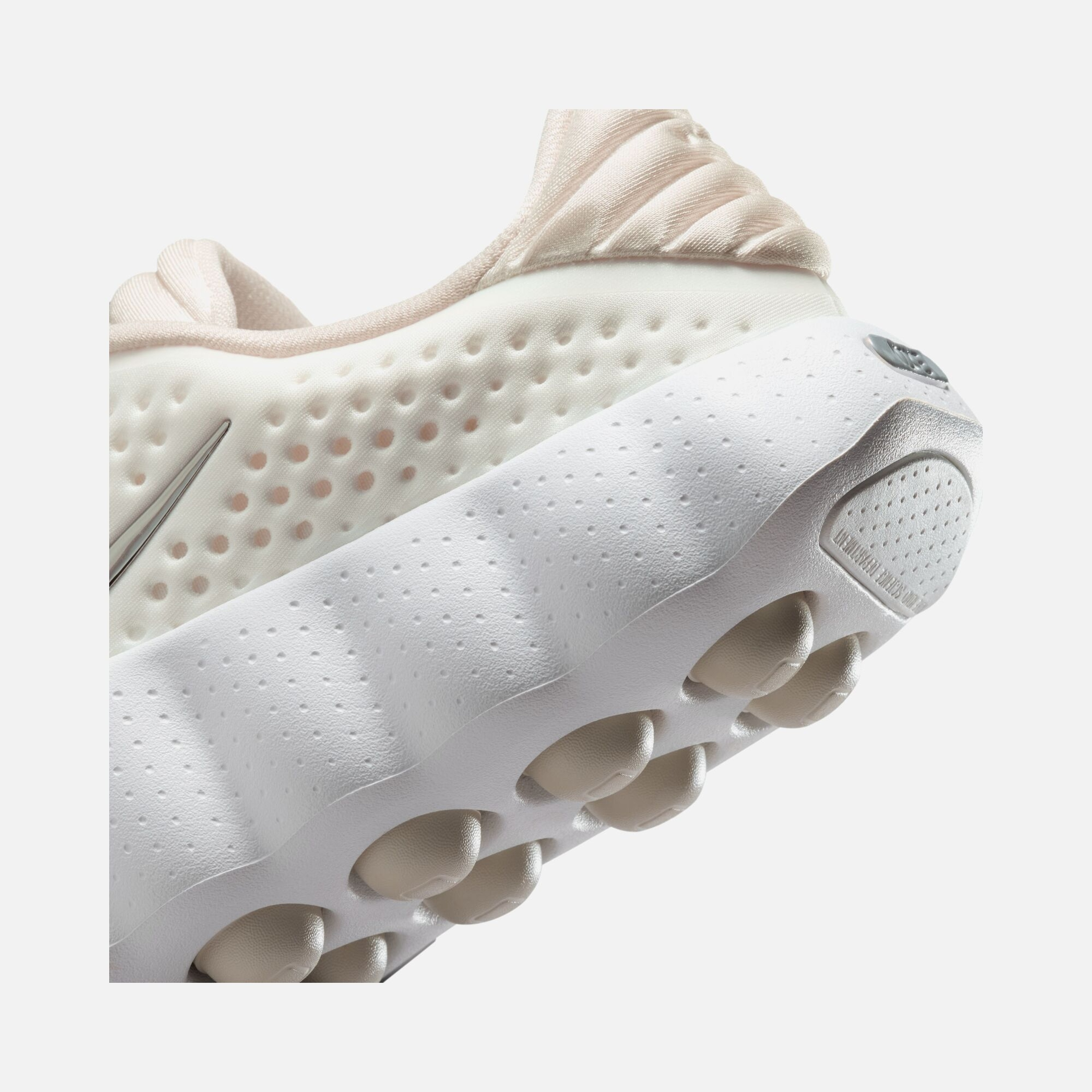 Nike Mind 002 Kadın Spor Ayakkabı