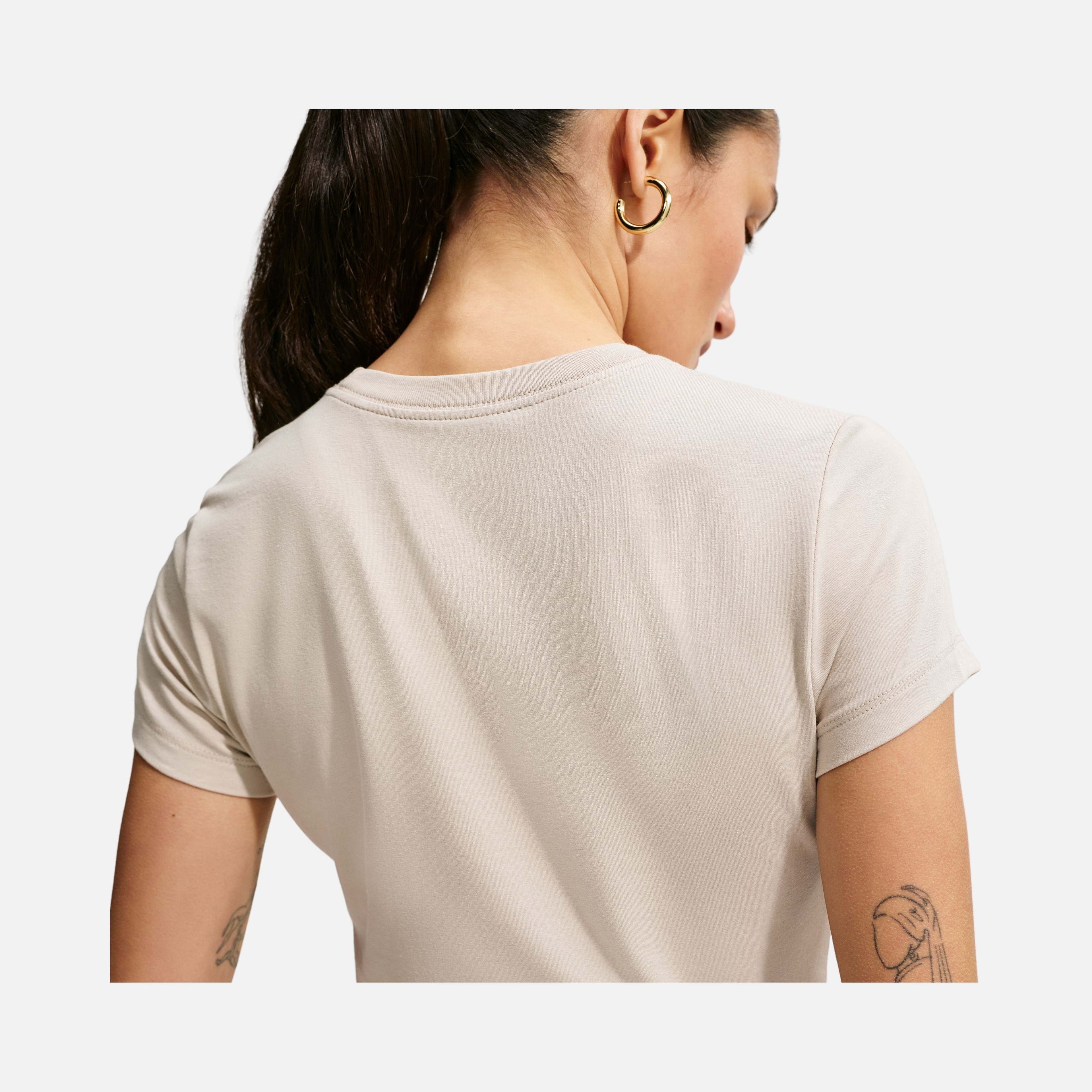 Nike Sportswear Chill Knit Crop Kadın Tişört