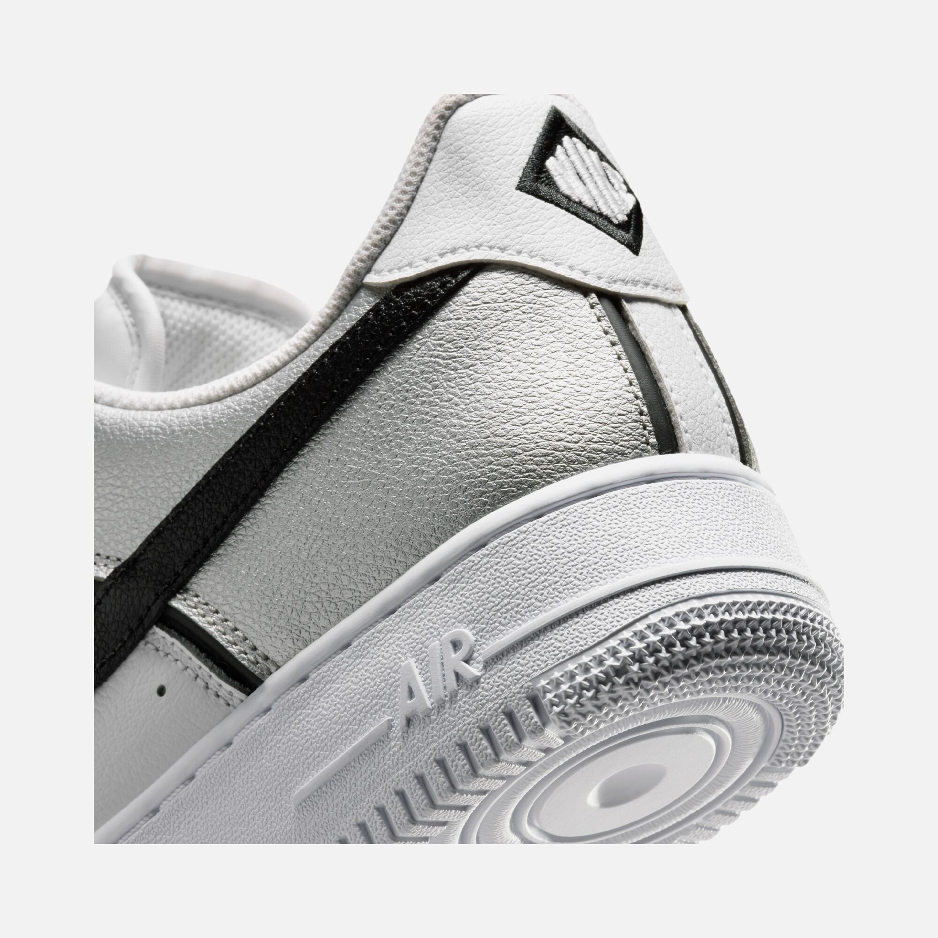 Nike Air Force 1 '07 Lv8 Sport Erkek Spor Ayakkabı