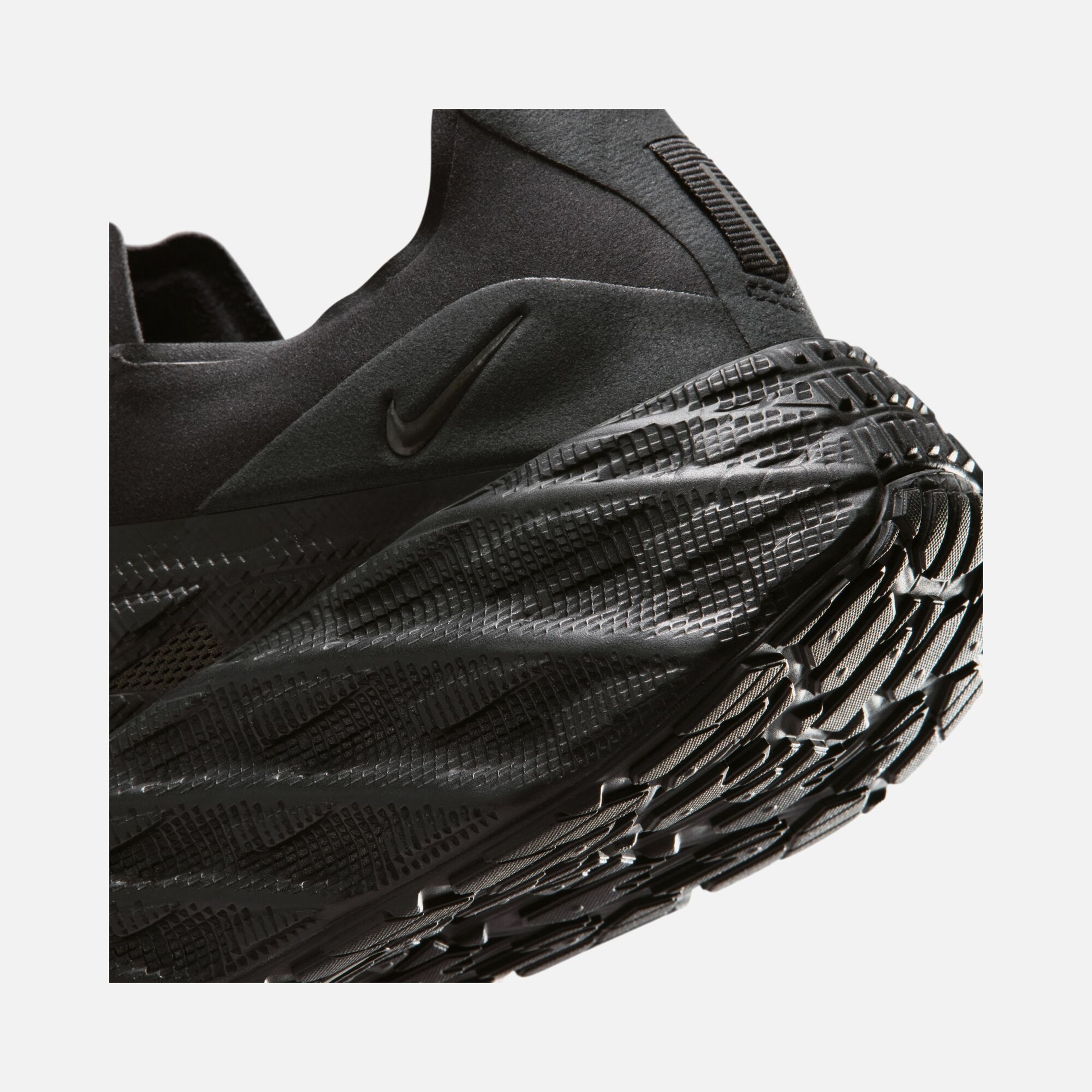 Nike Ava Edge Erkek Spor Ayakkabı