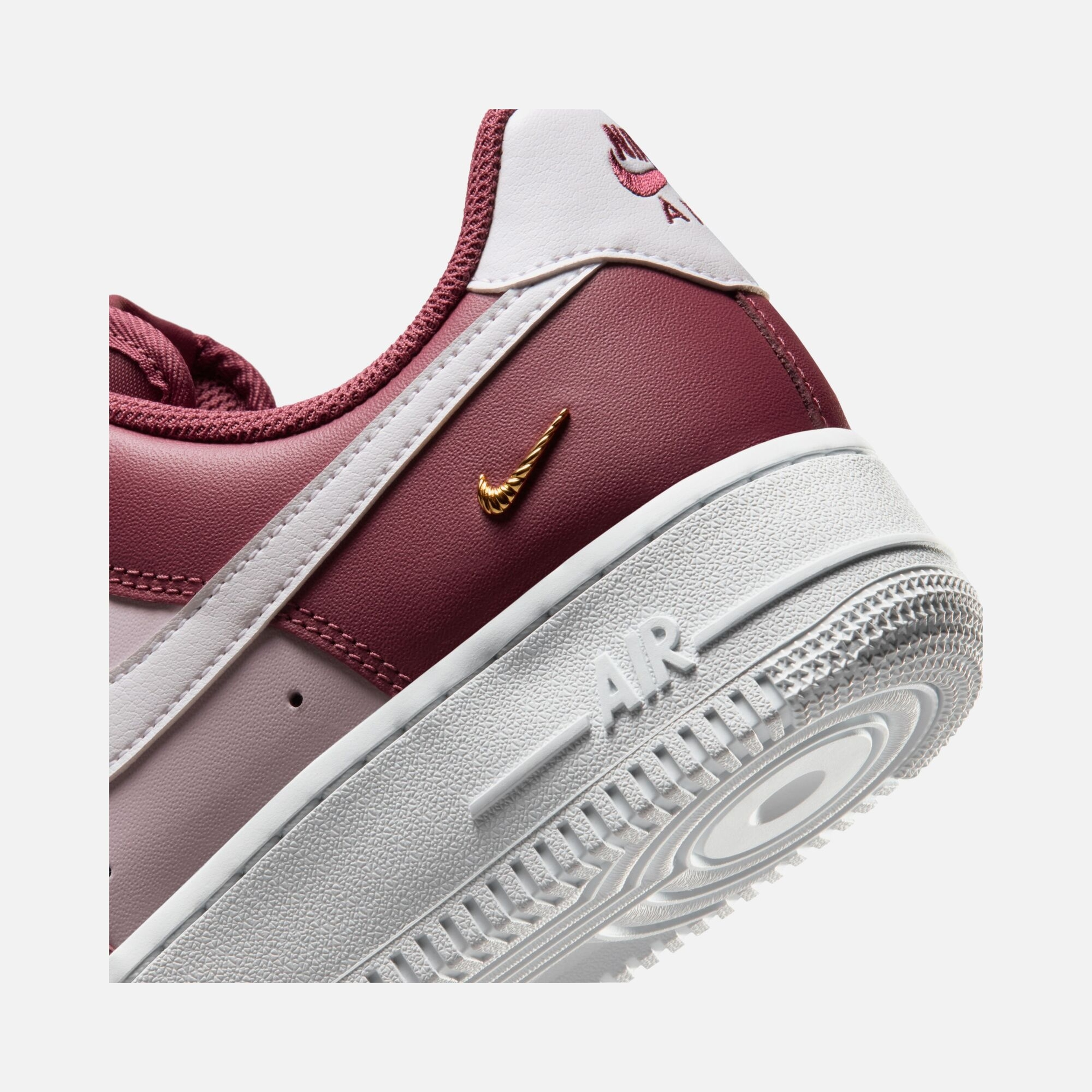 Nike Air Force 1 '07 W Kadın Spor Ayakkabı