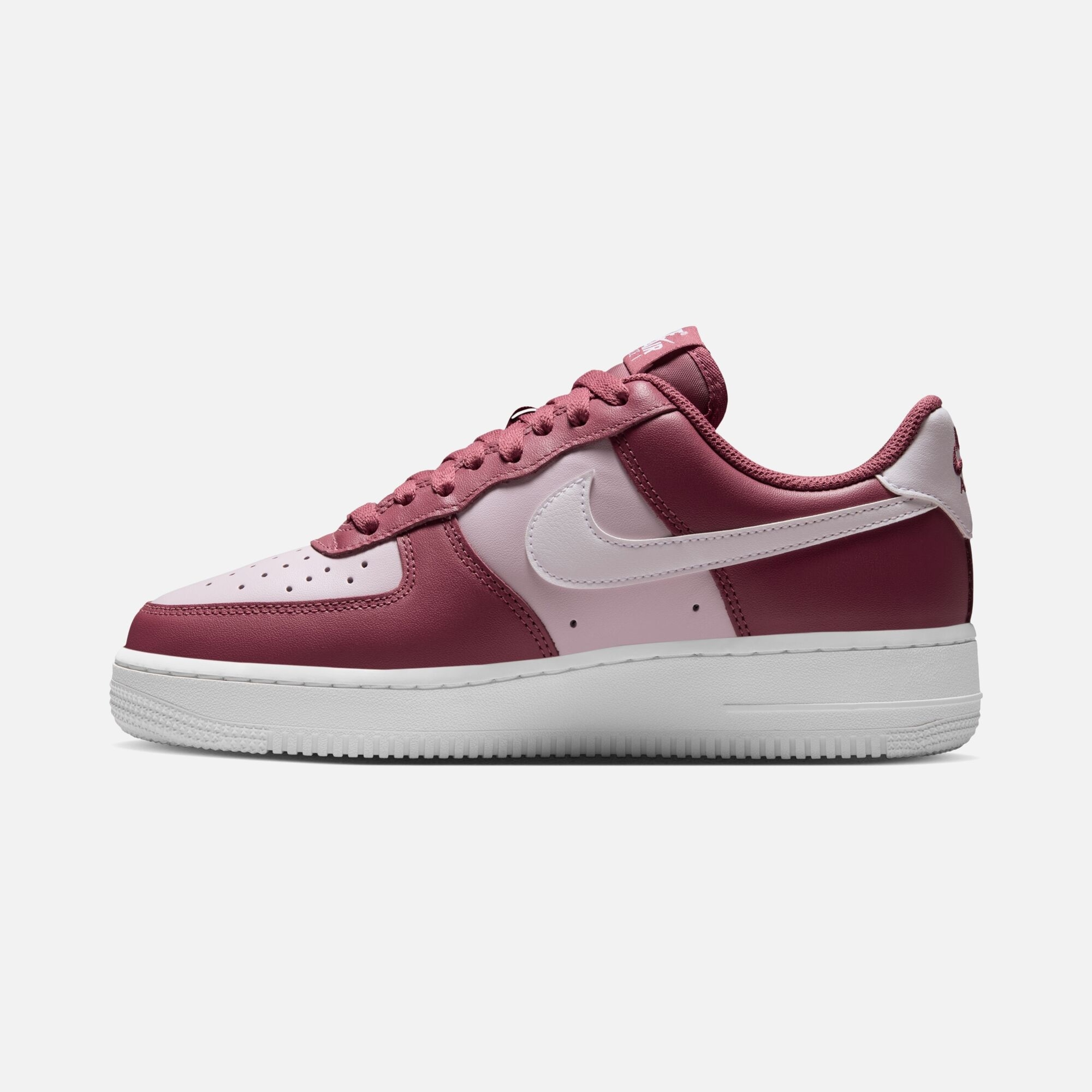 Nike Air Force 1 '07 W Kadın Spor Ayakkabı