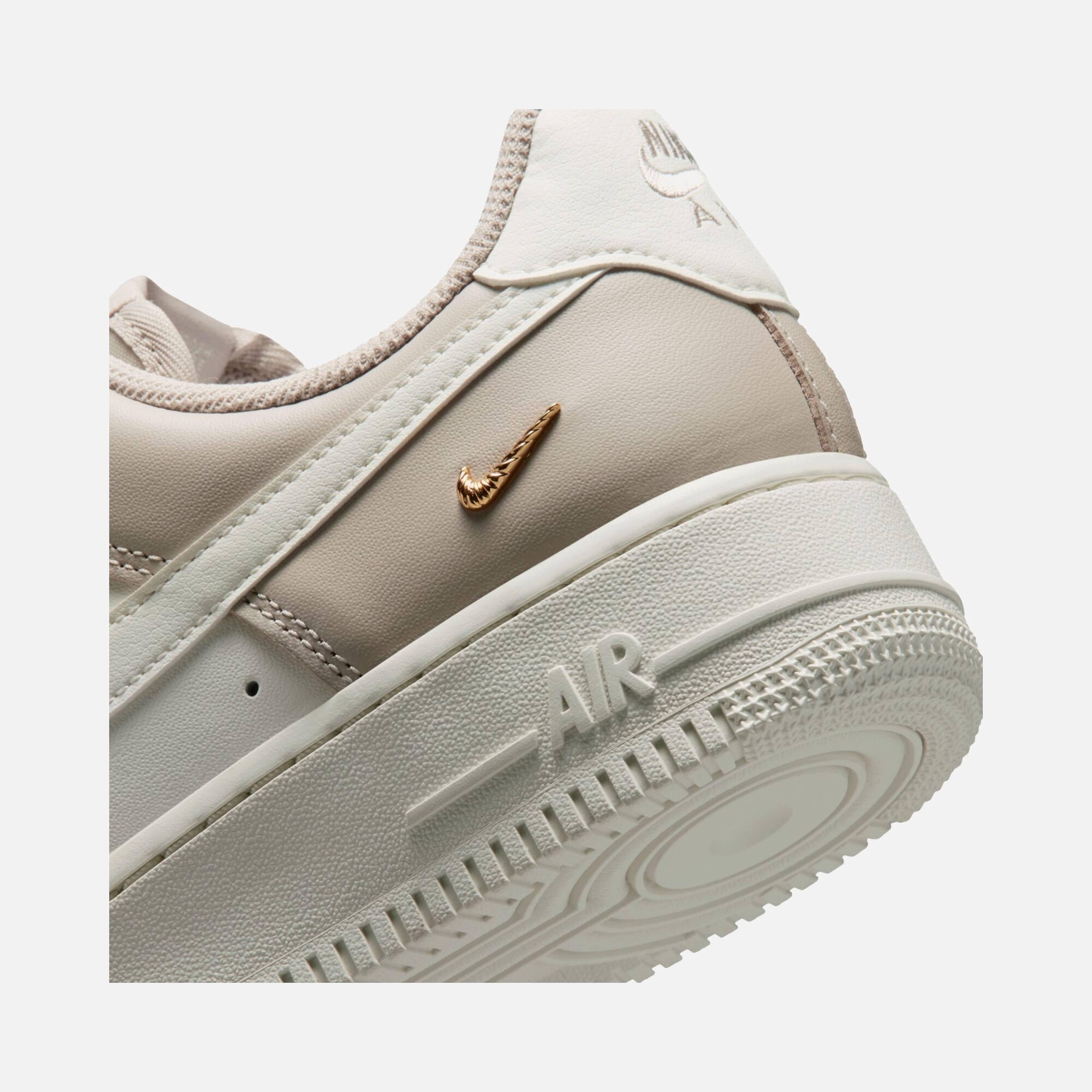 Nike Air Force 1 '07 W Kadın Spor Ayakkabı