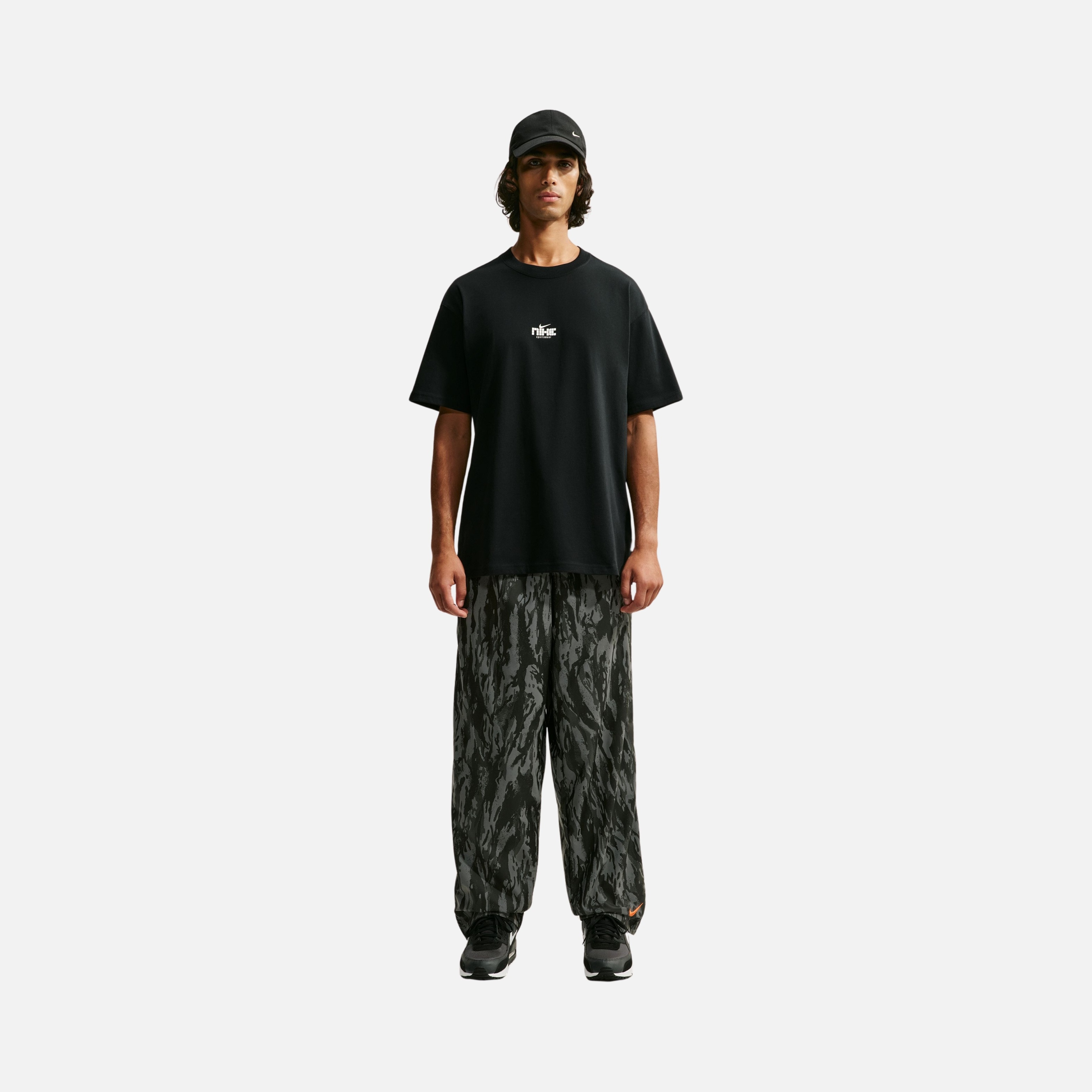 Nike Sportswear Loose Fit Mesh Erkek Tişört