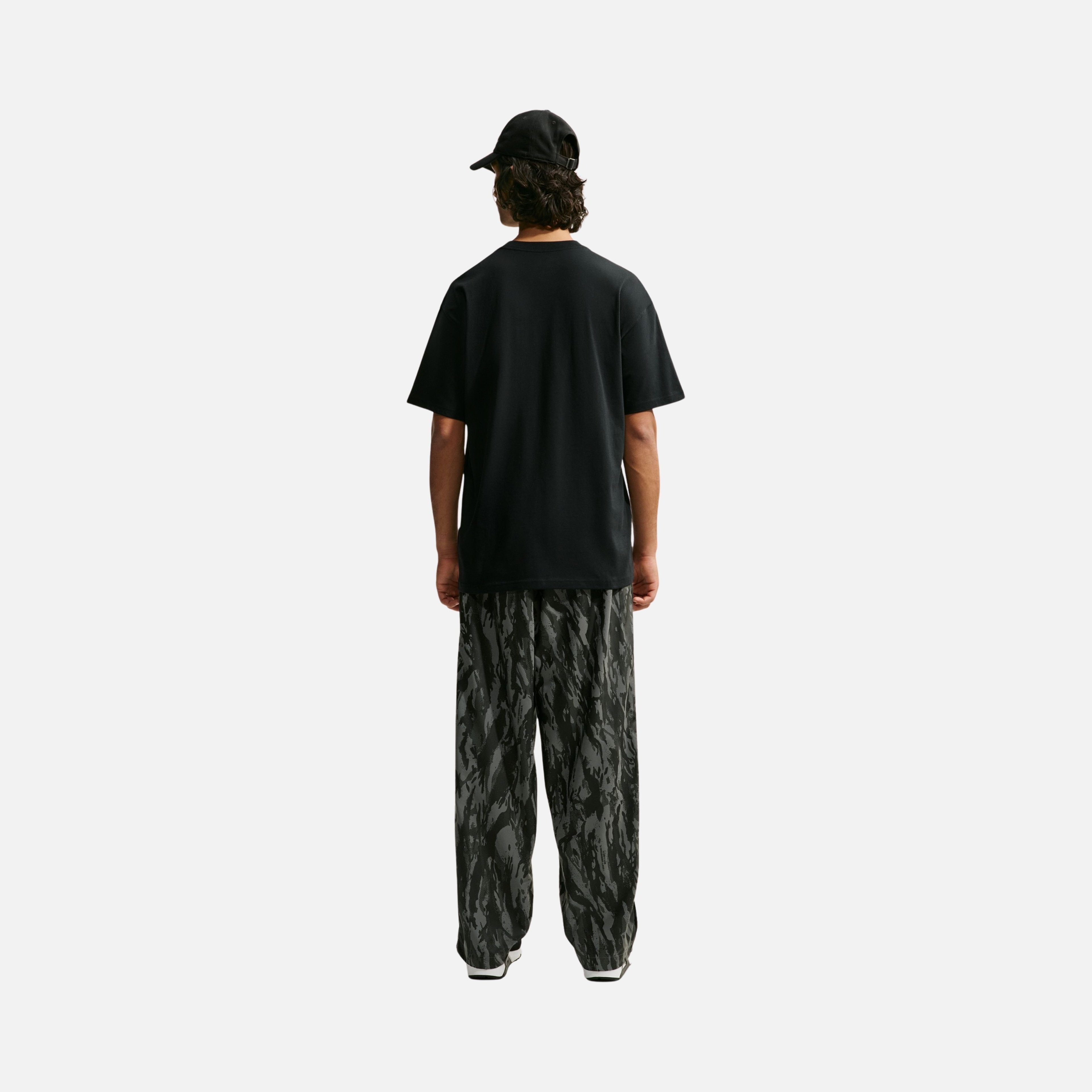 Nike Sportswear Loose Fit Mesh Erkek Tişört
