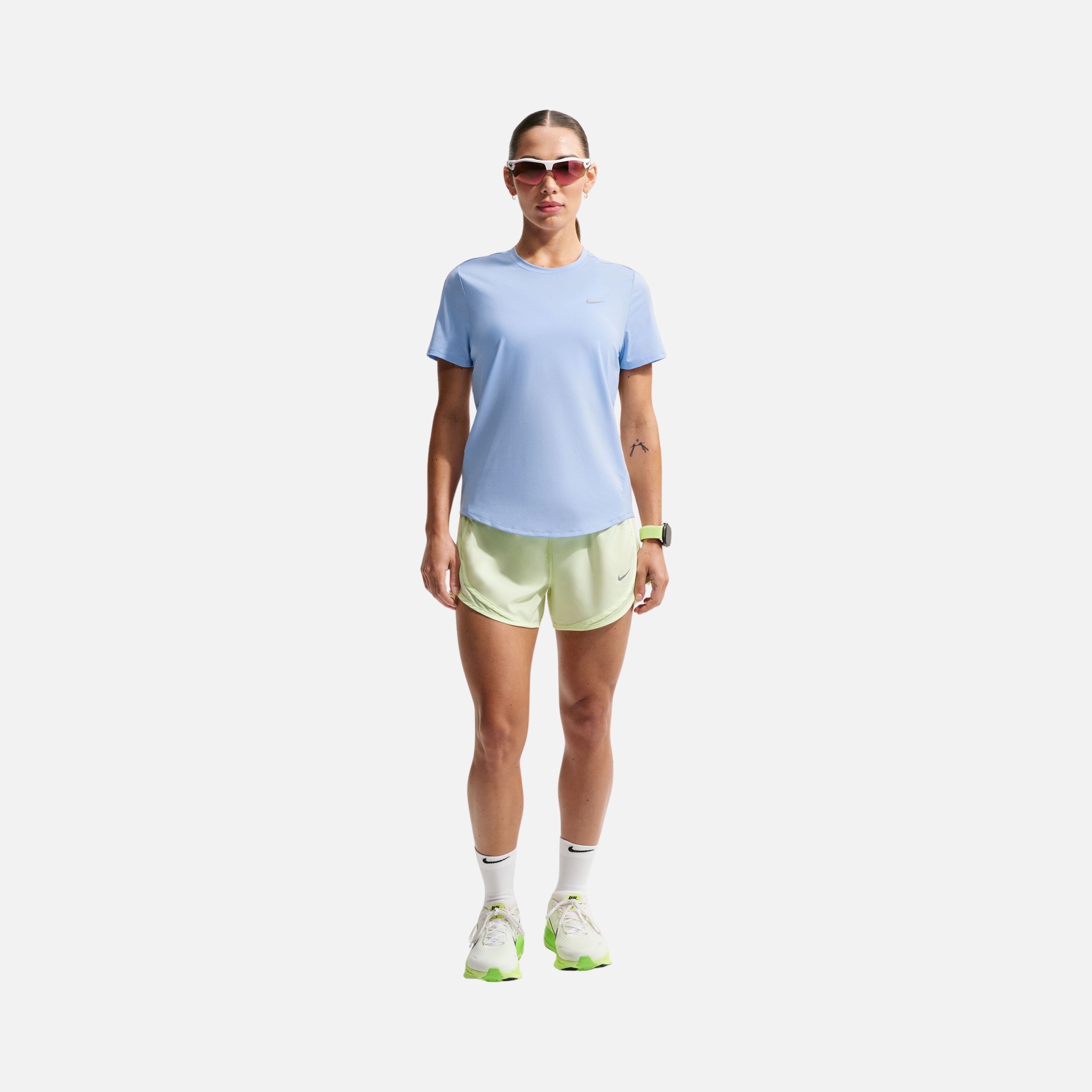 Nike Swift Dri-FIT Running Kadın Tişört