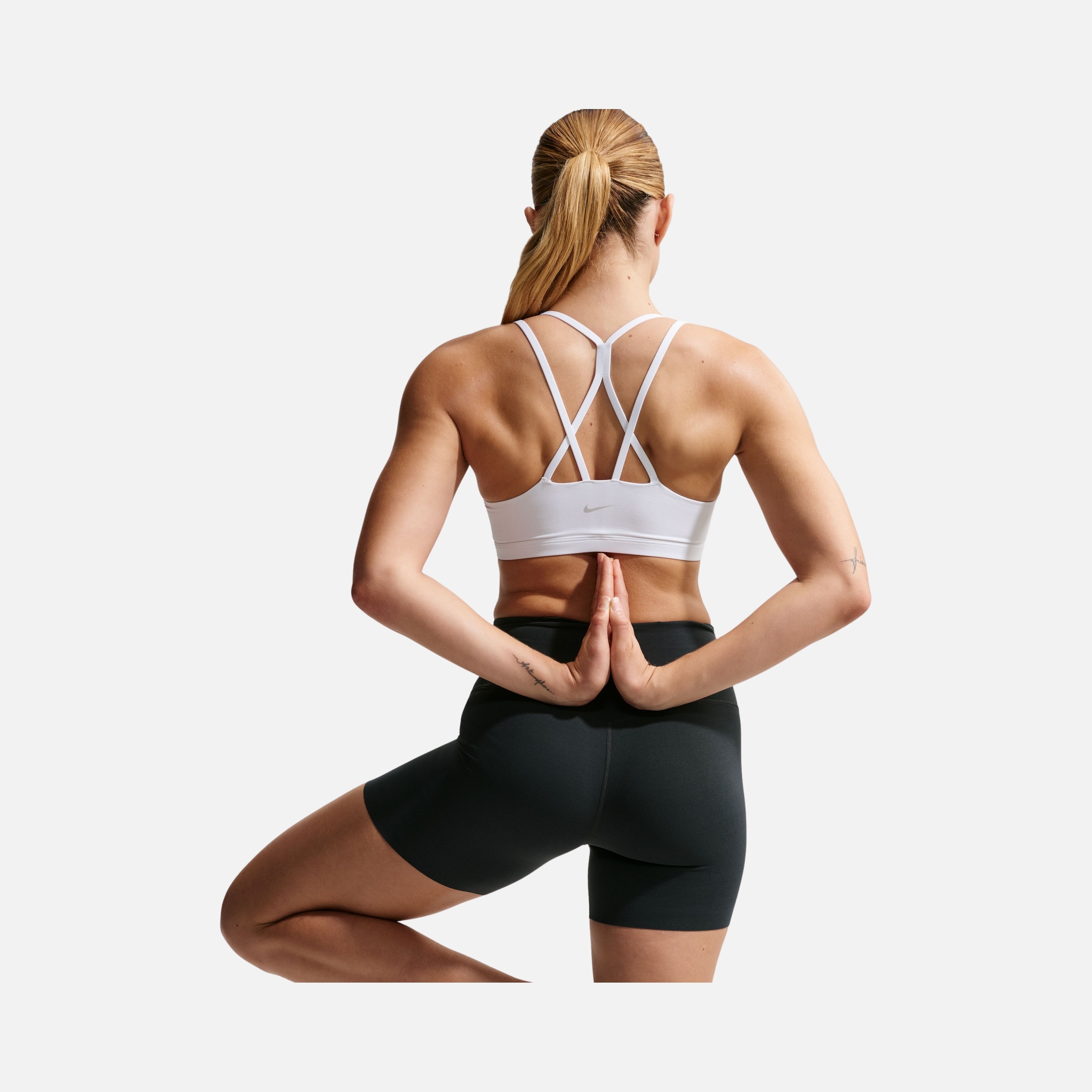 Nike Dri-Fit Zenvy Strappy Kadın Bra
