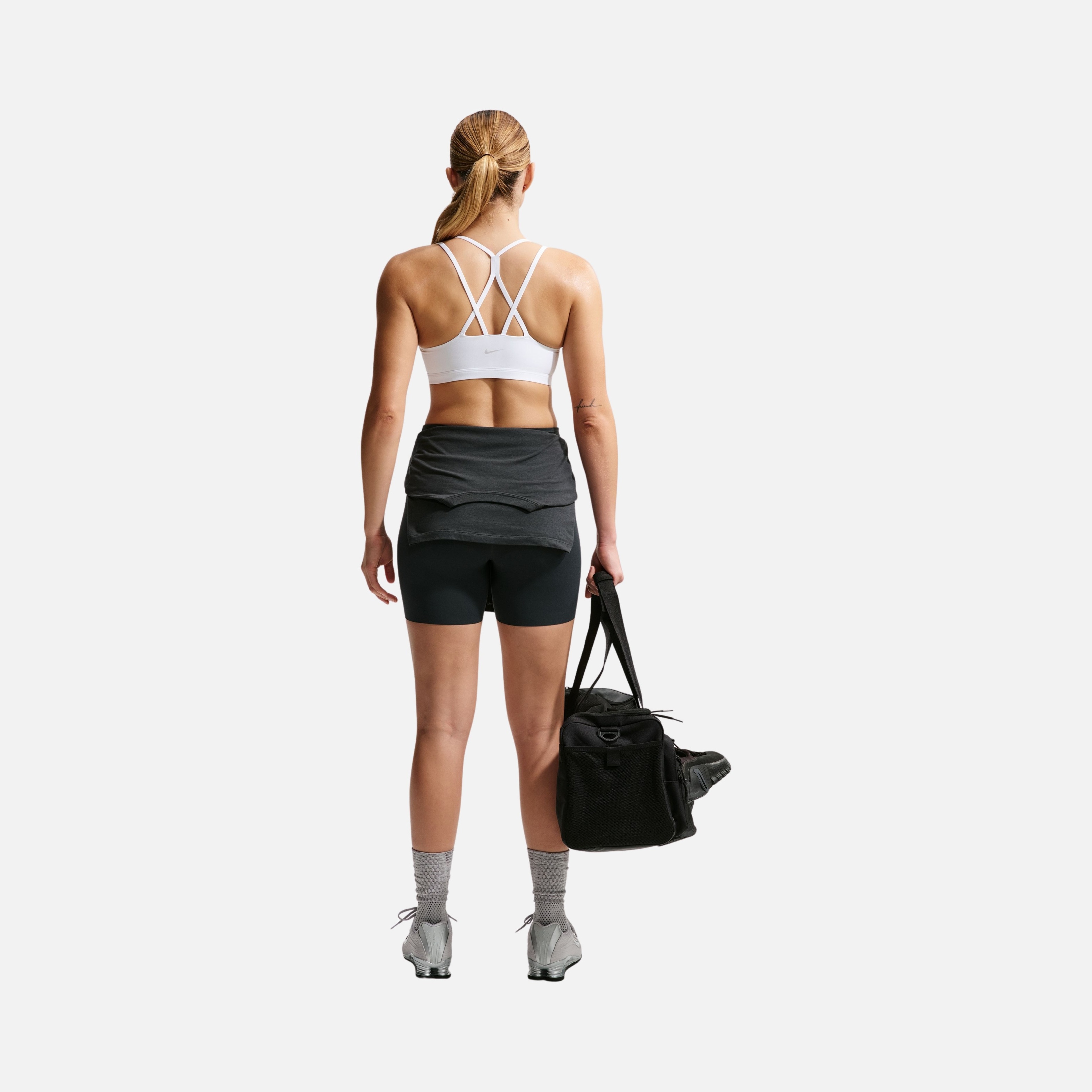 Nike Dri-Fit Zenvy Strappy Kadın Bra