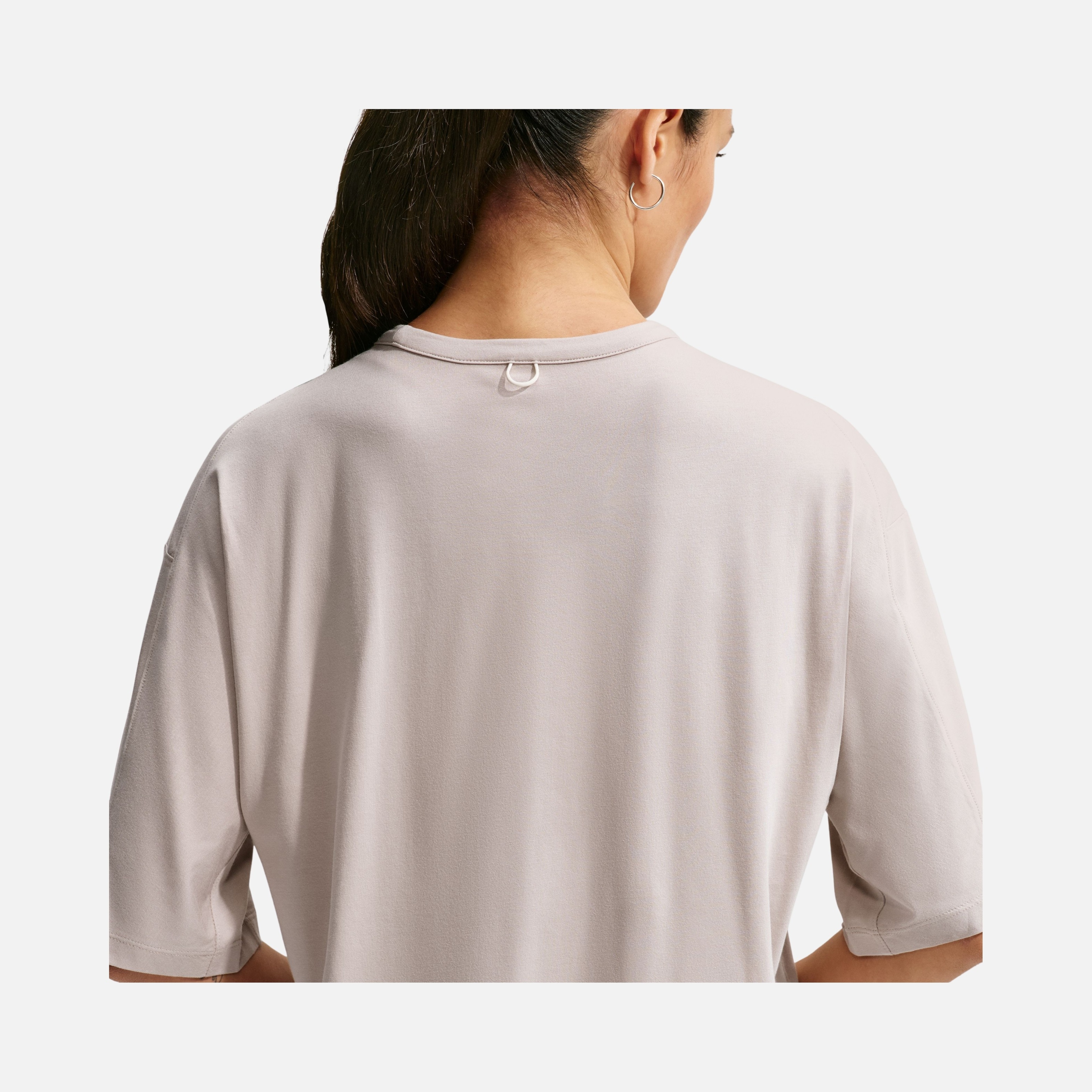 Nike 24.7 ImpossiblySoft Light Dri-FIT Kadın Tişört