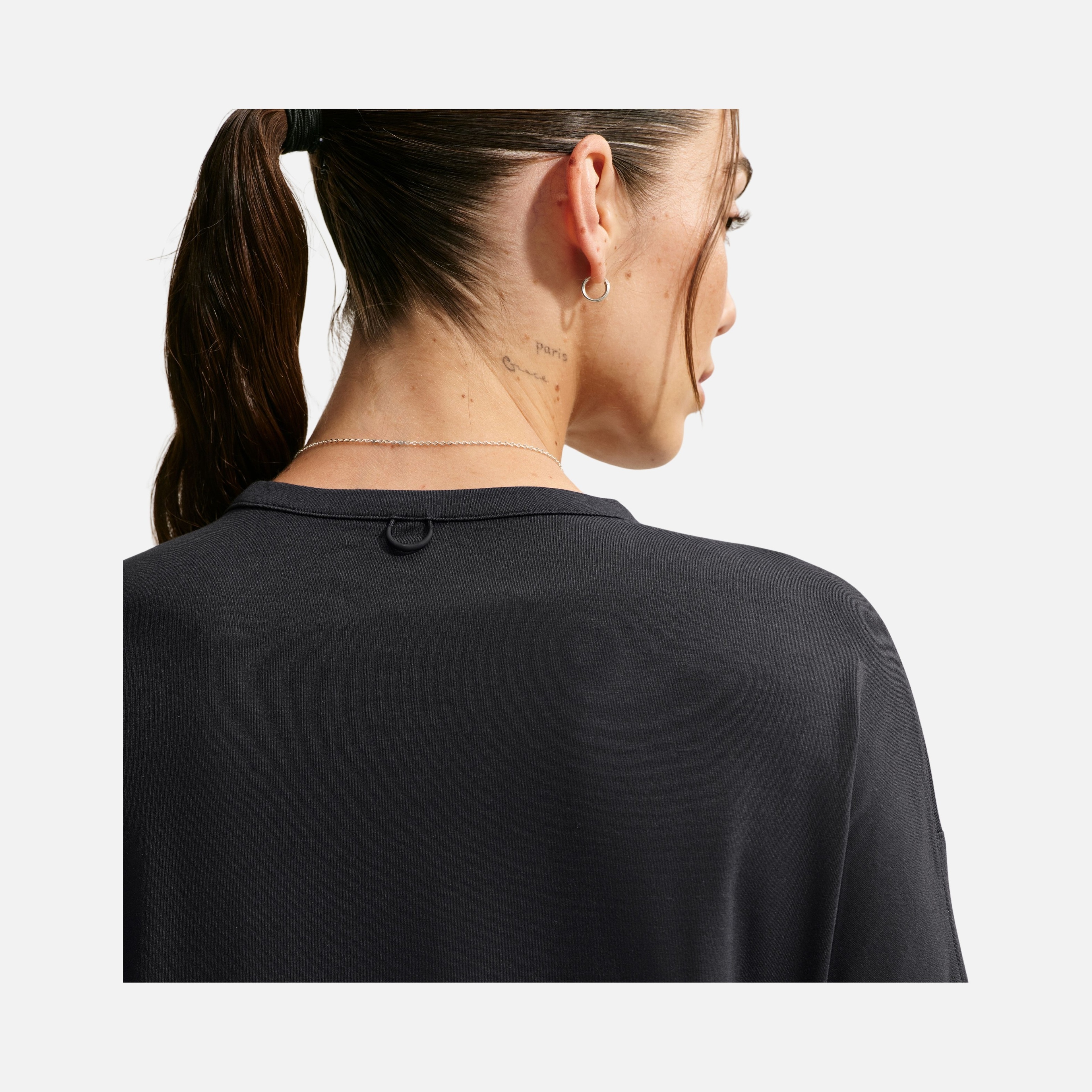 Nike 24.7 ImpossiblySoft Light Dri-FIT Kadın Tişört