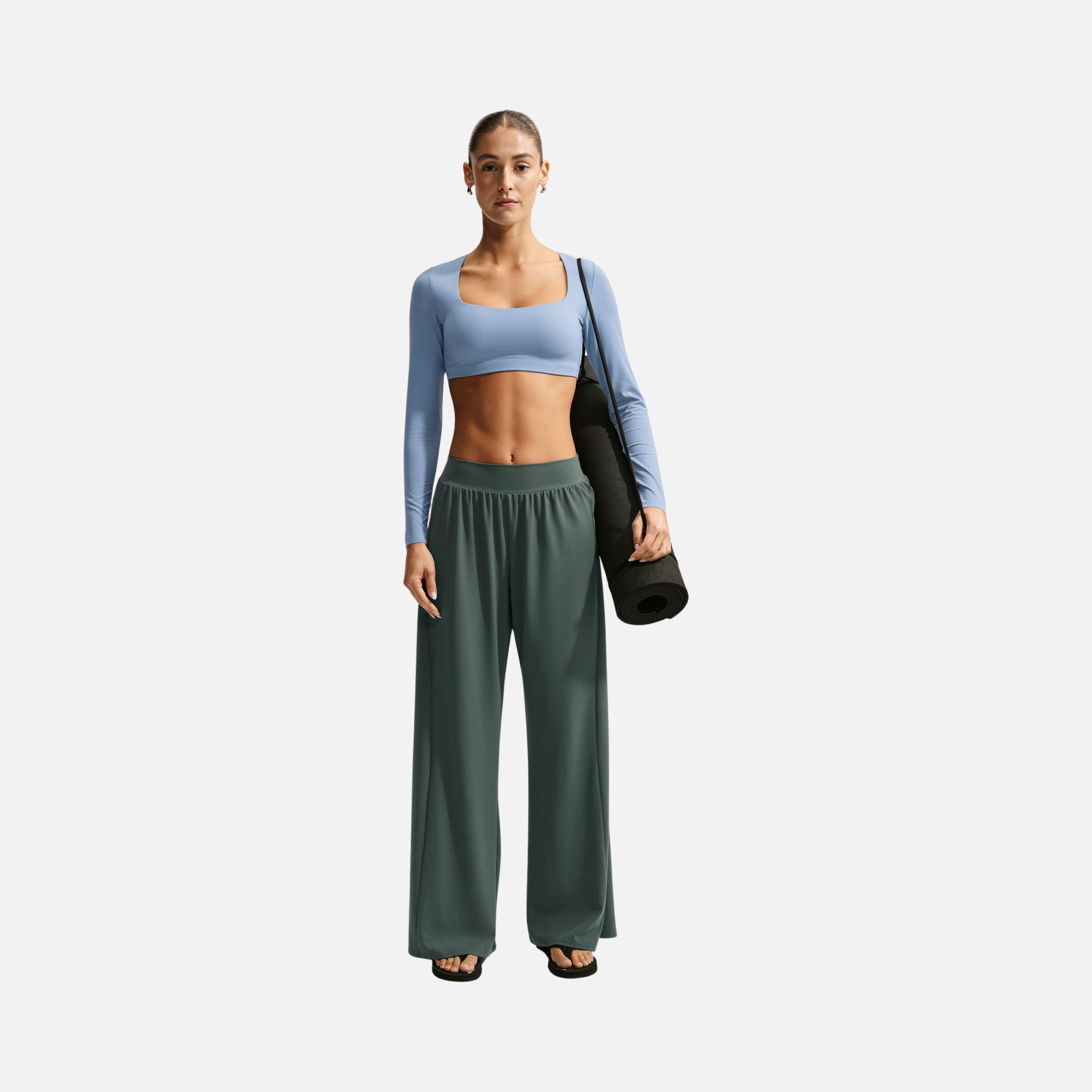 Nike Dri-FIT Zenvy Wide Leg Kadın Pantolon