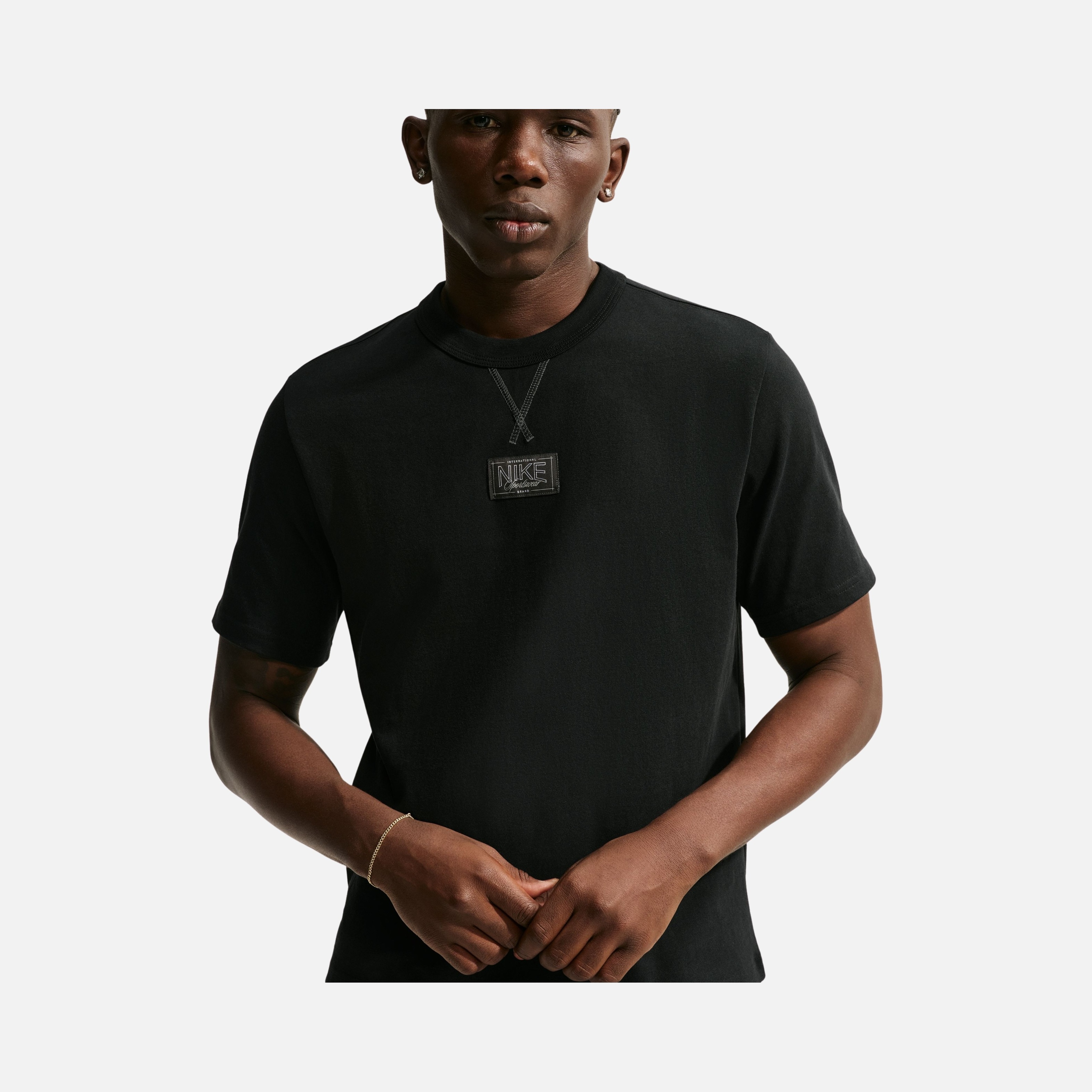 Nike Tailored Premium Patch Erkek Tişört