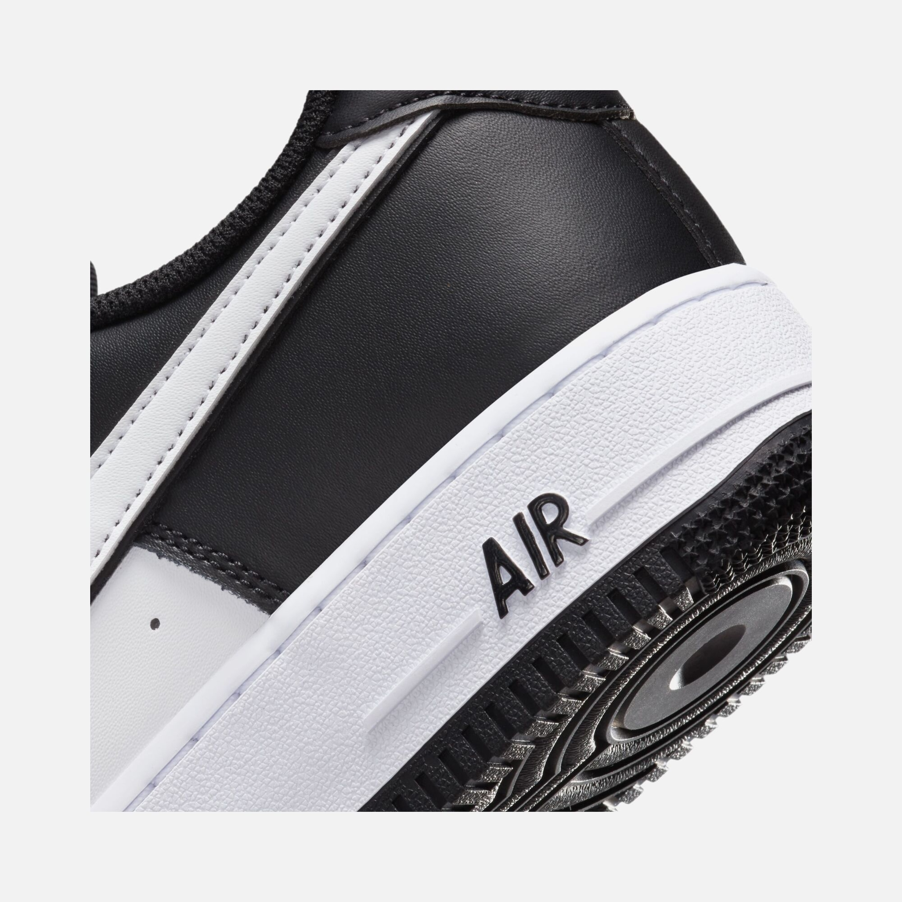 Nike Air Force 1 '07 FW23 Erkek Spor Ayakkabı