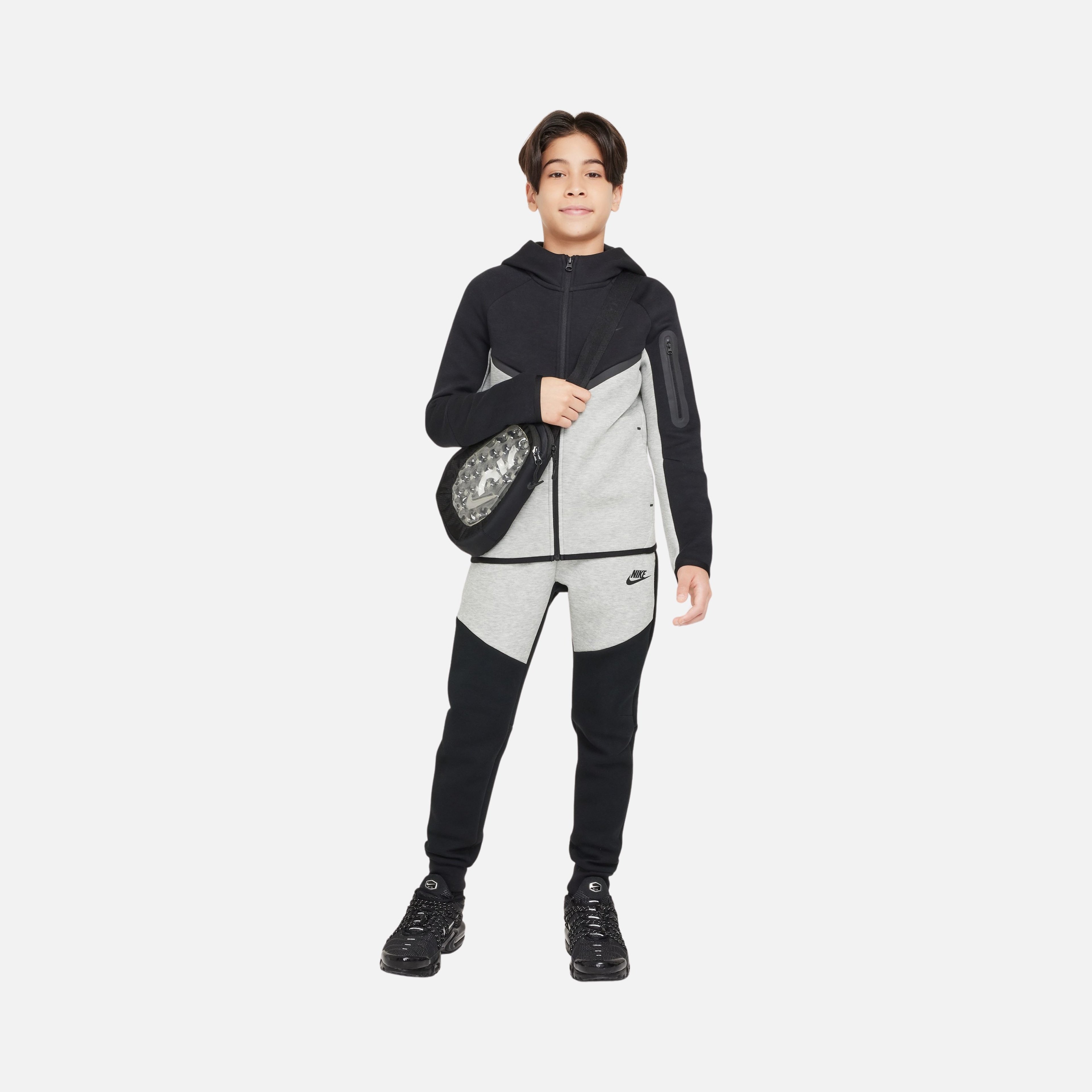 Nike Sportswear Smooth Tech Fleece Full-Zip Hooded Çocuk Ceket