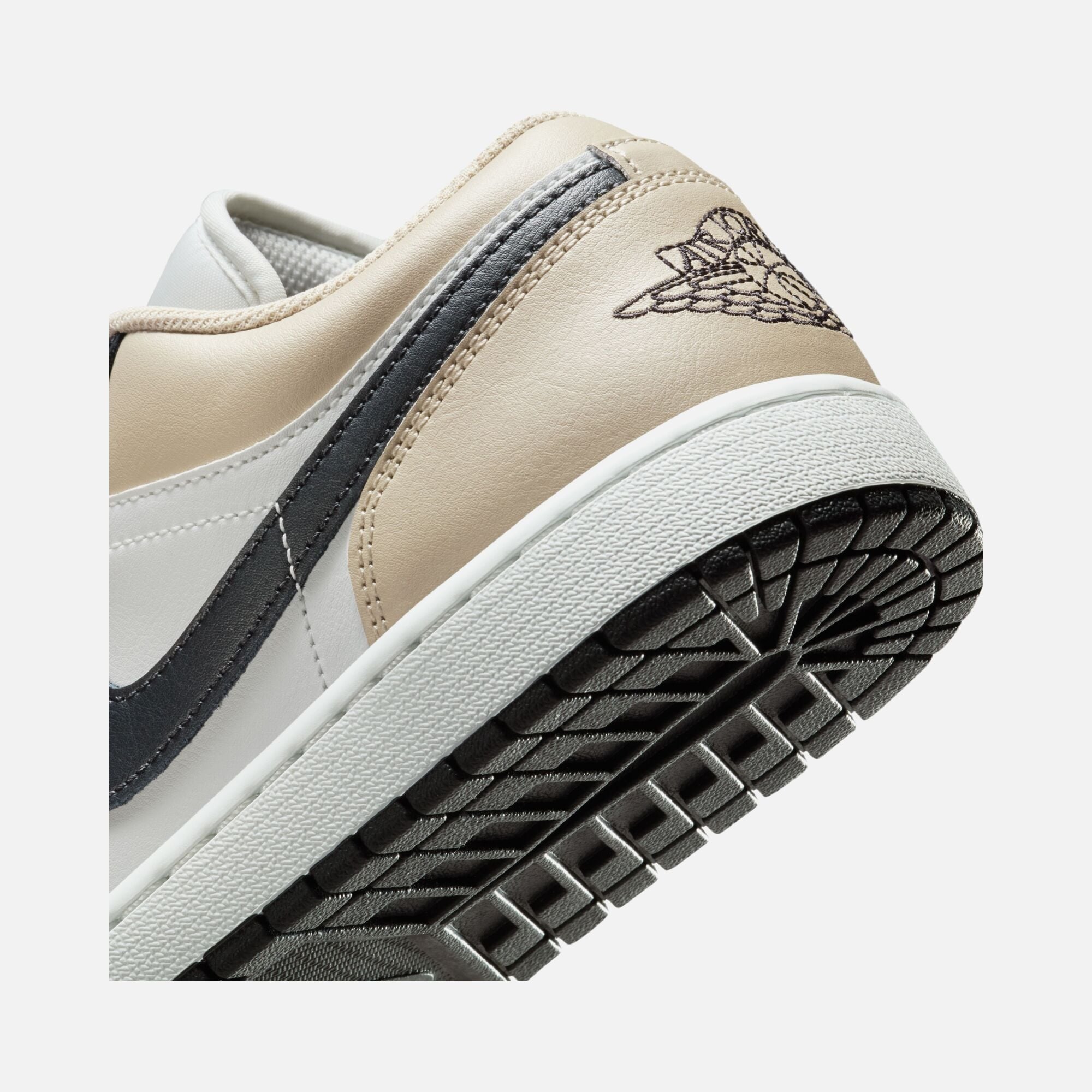 Nike Air Jordan 1 Low CO Erkek Spor Ayakkabı | Barçın