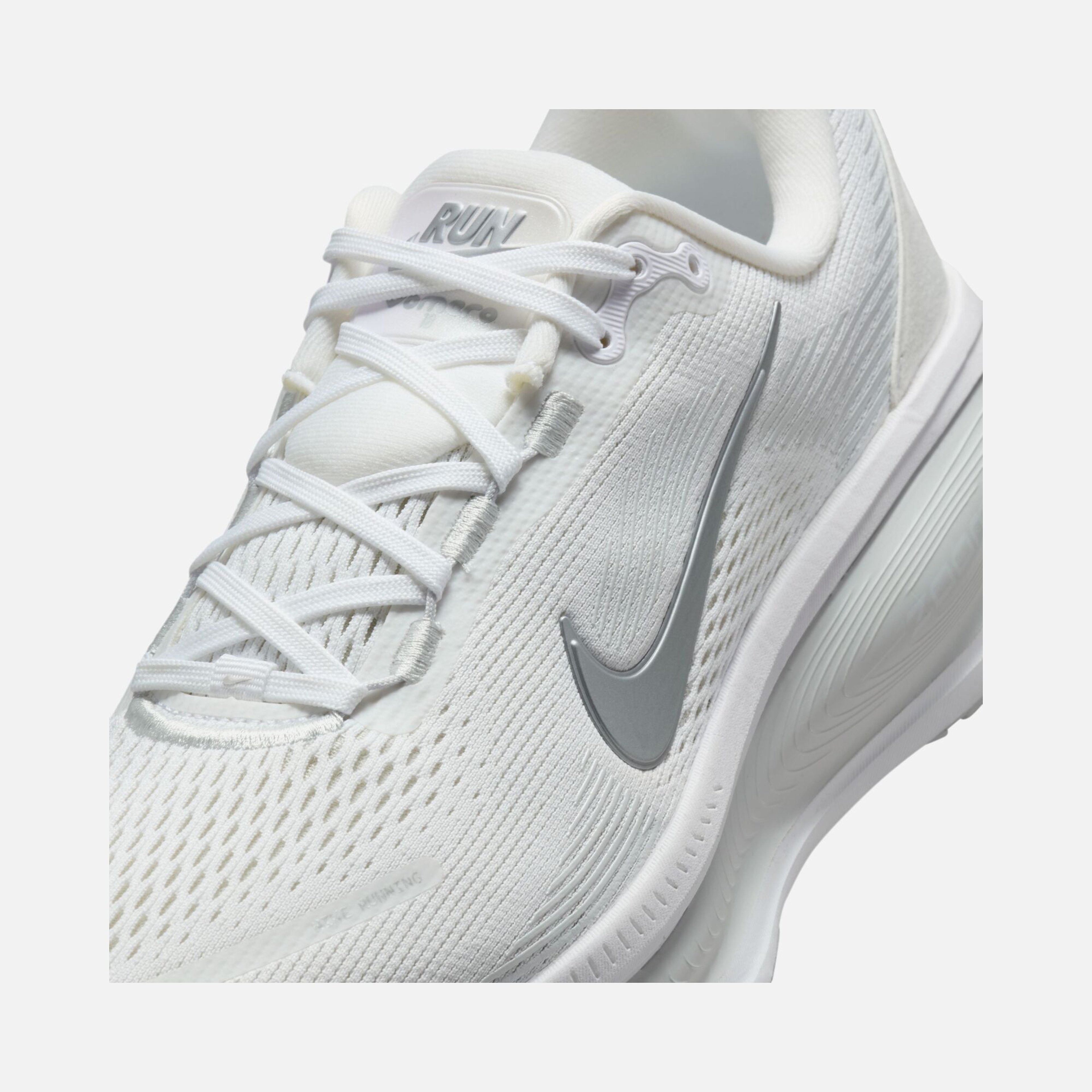 Nike Vomero 18 ZoomX Road Running Kadın Spor Ayakkabı
