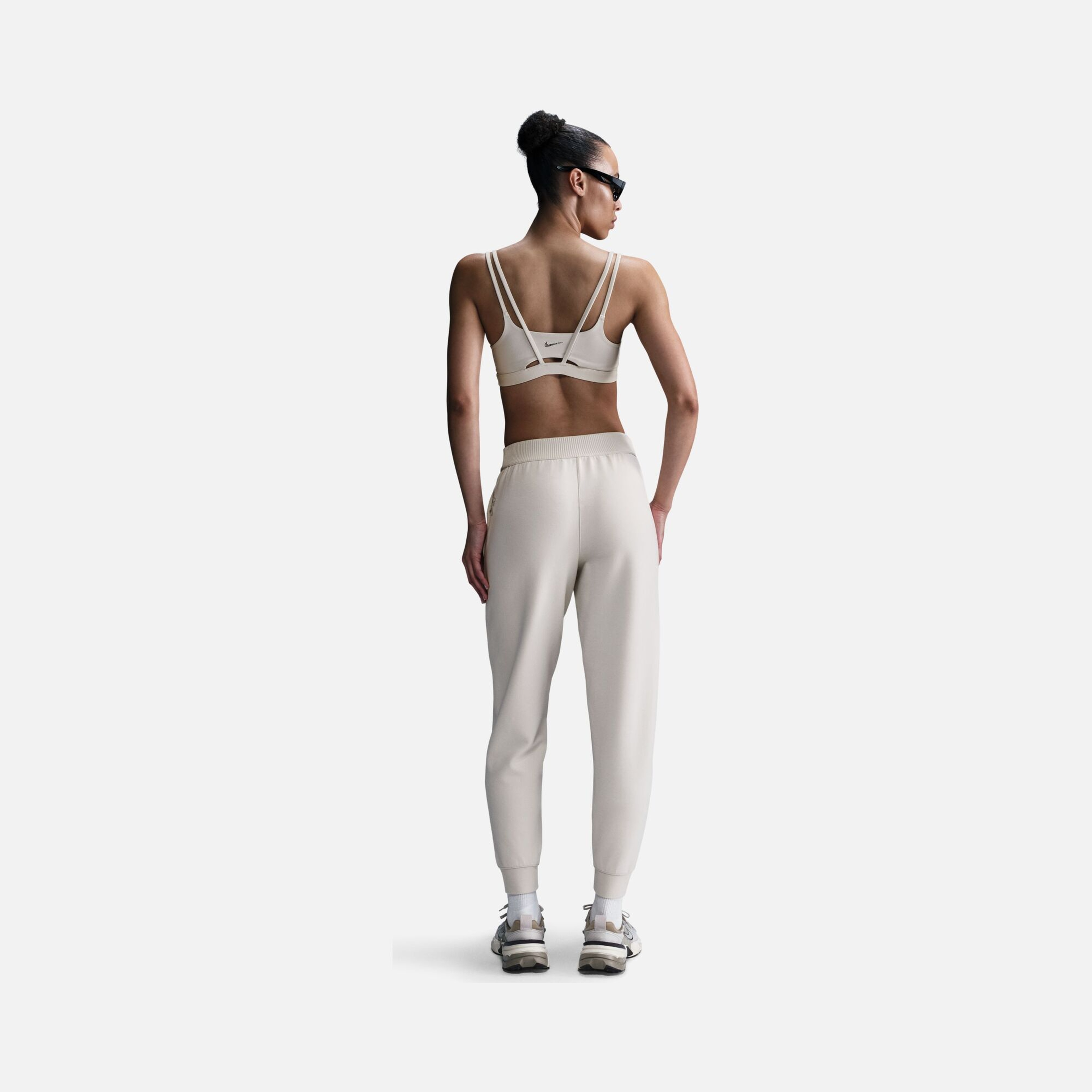 Nike 24.7 Dri-Fit Mid Waist Soft Training Kadın Pantolon