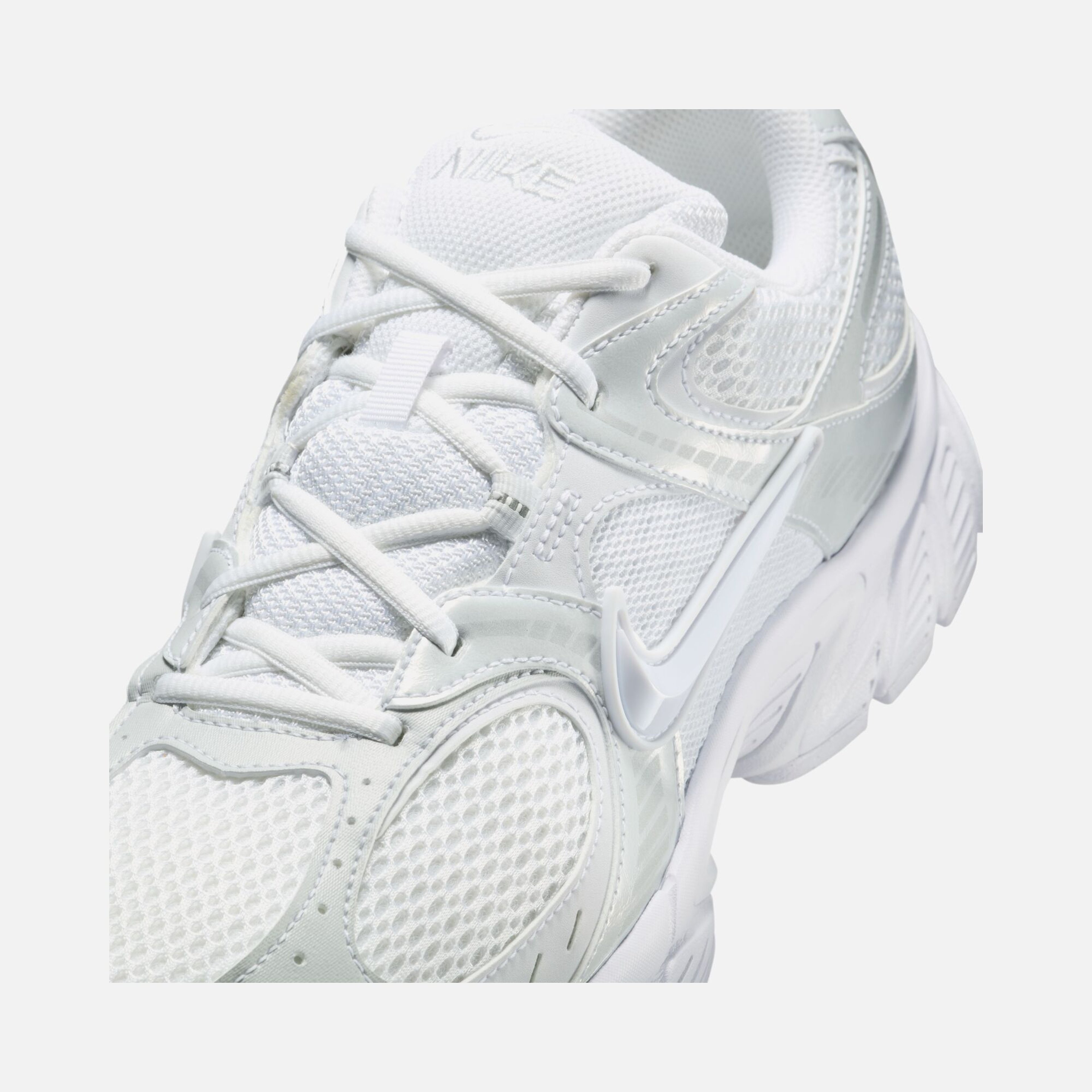Nike V5 RNR Erkek Spor Ayakkabı