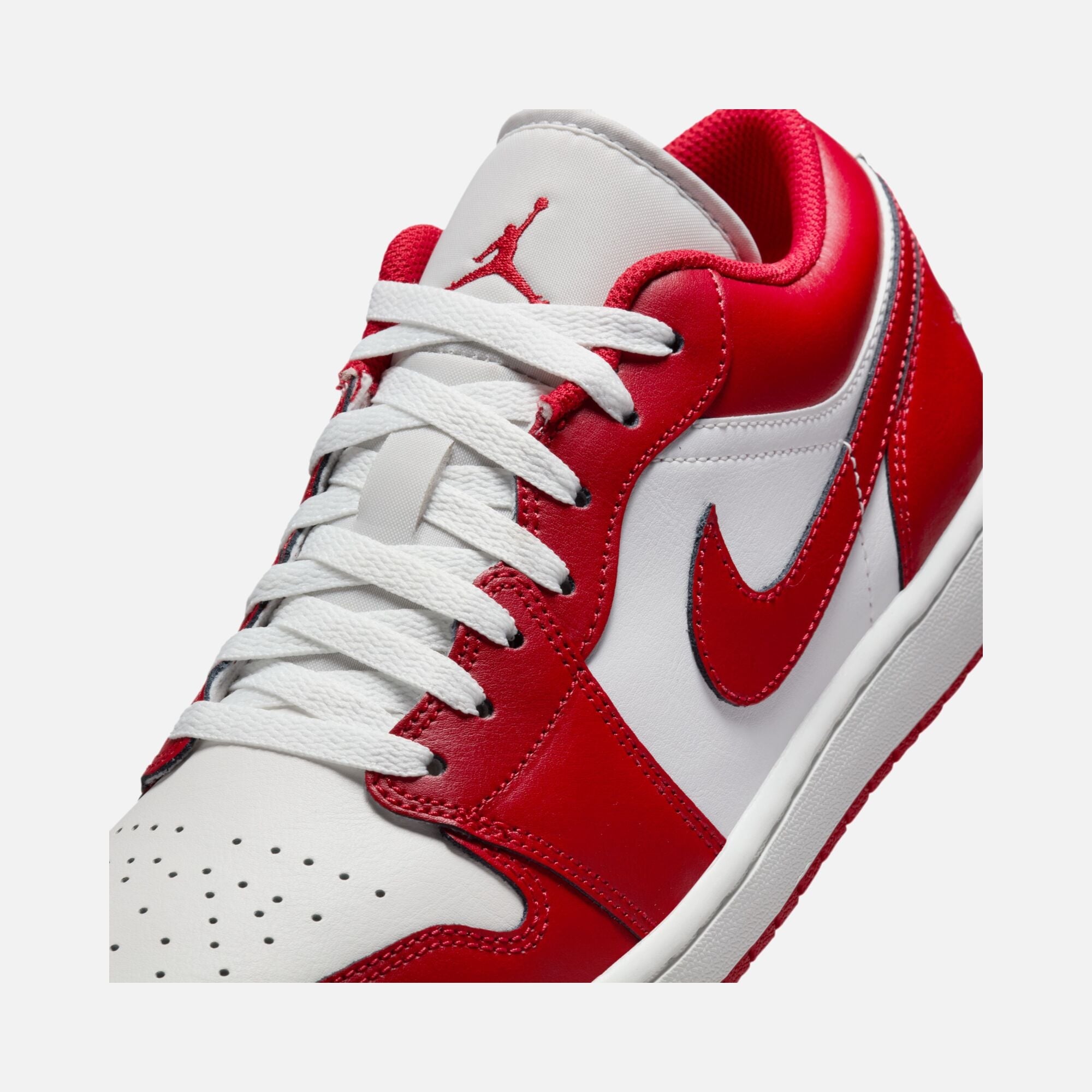 Nike Air Jordan 1 Low CO Erkek Spor Ayakkabı | Barçın