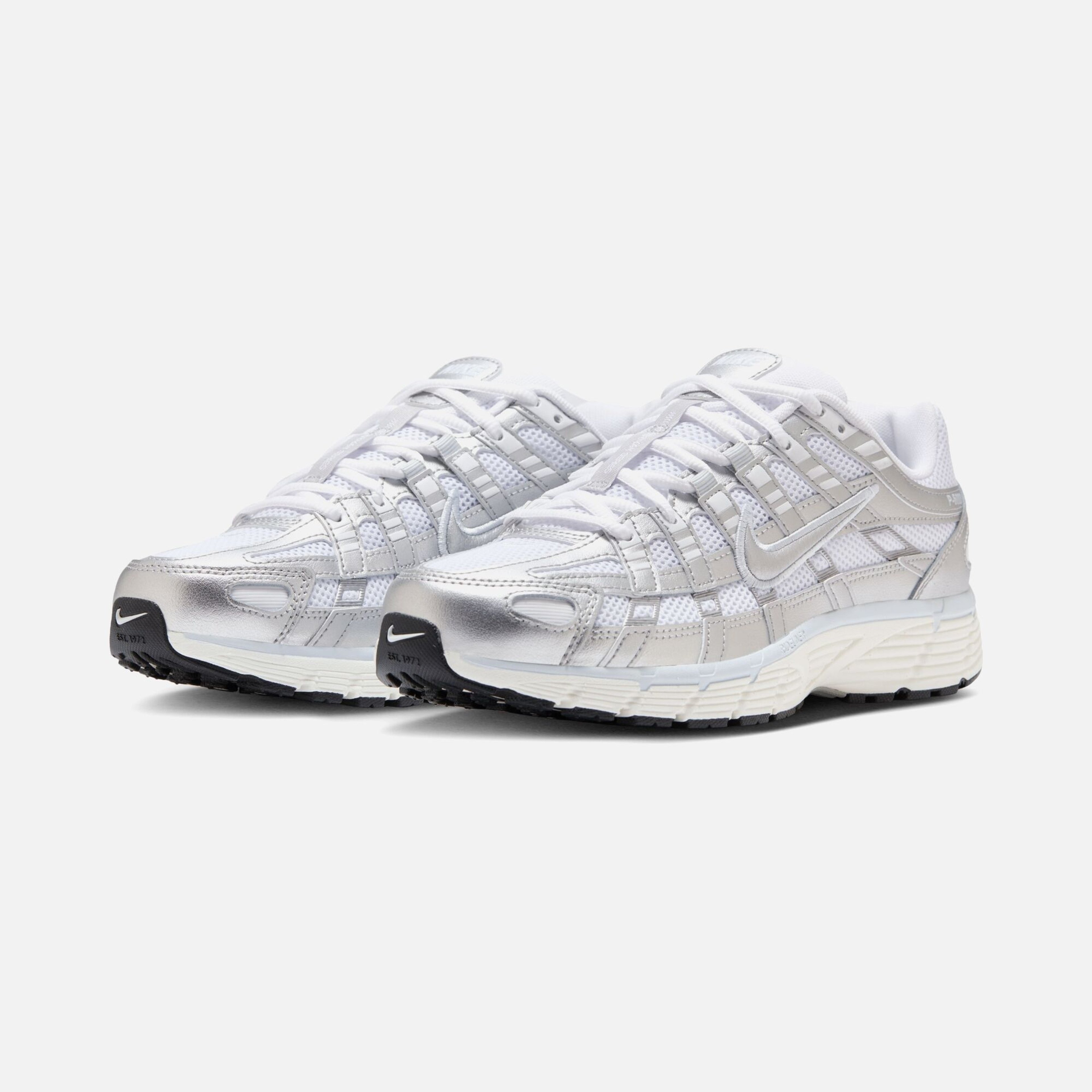 Nike Sportswear P-6000 Kadın Spor Ayakkabı