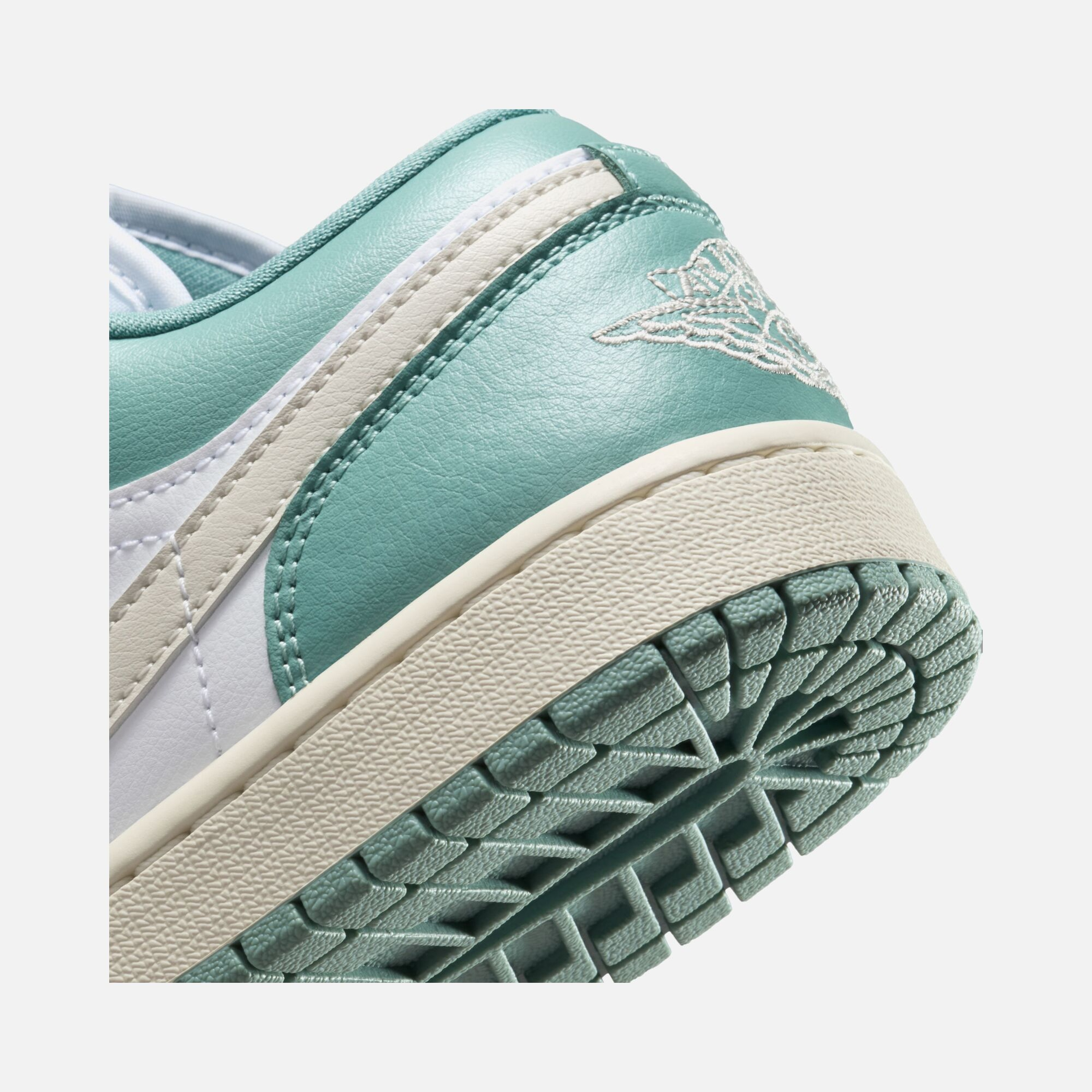 Nike Air Jordan 1 Low Kadın Spor Ayakkabı