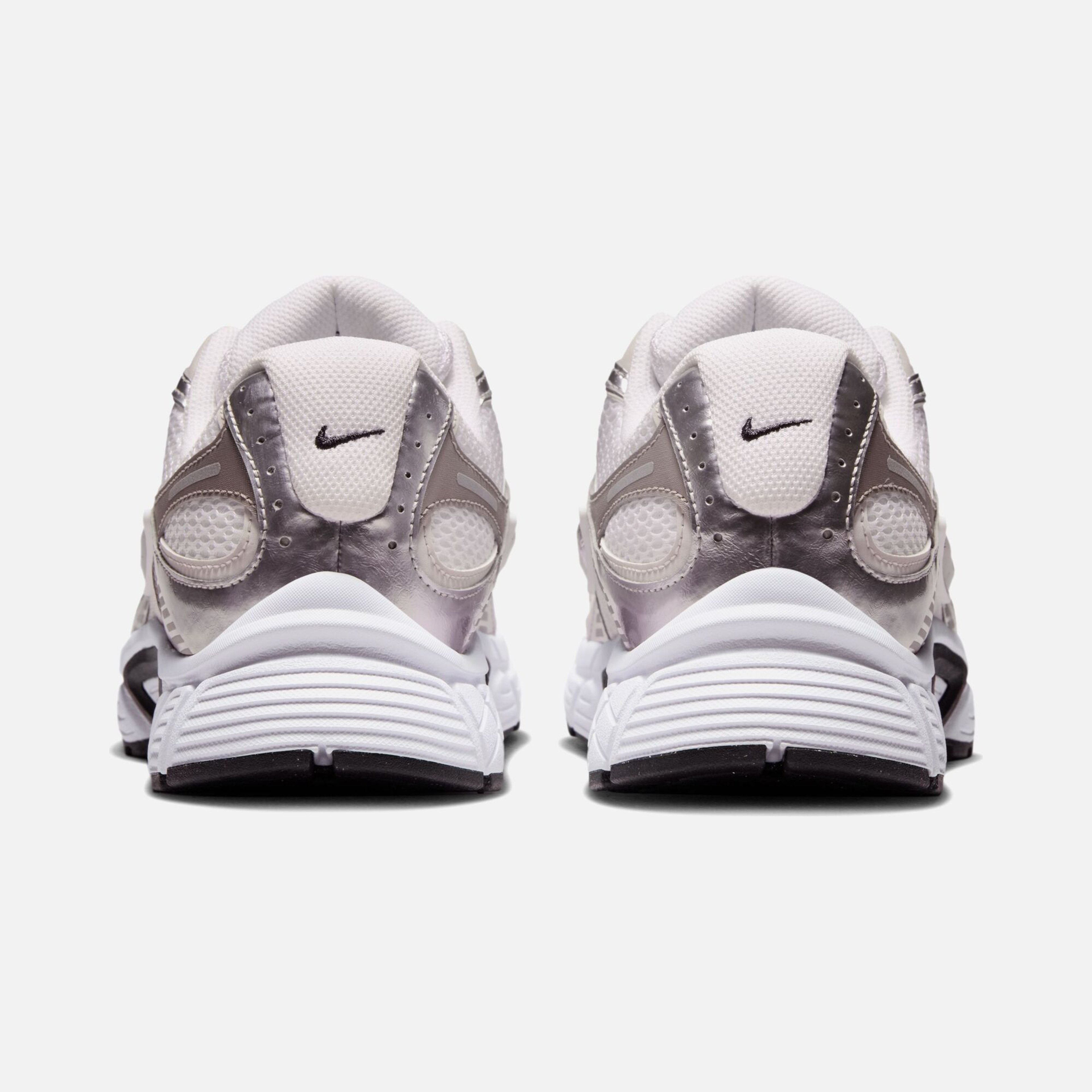 Nike V5 RNR Erkek Spor Ayakkabı