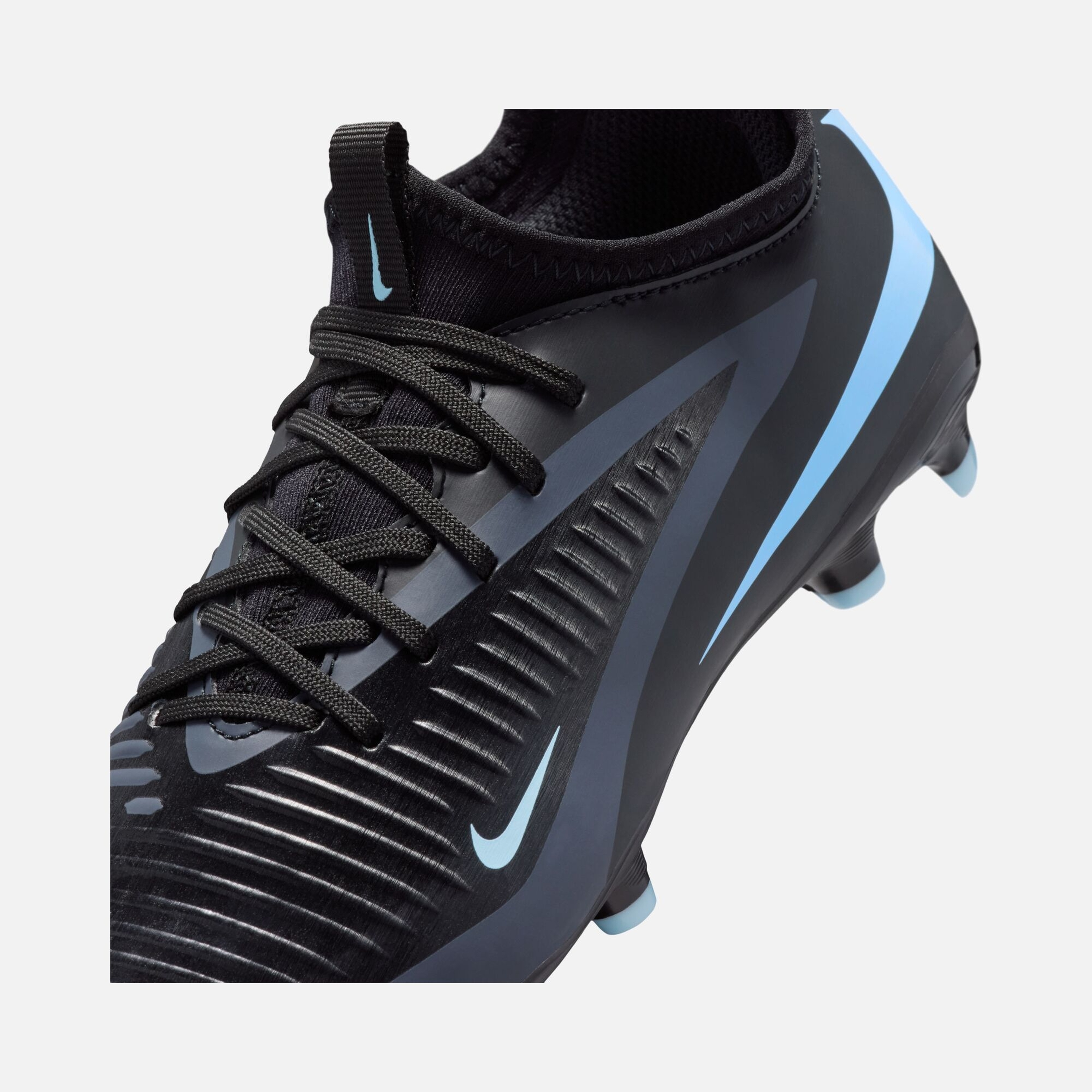 Nike Jr Phantom 6 Low Academy Fg/Mg Çocuk Krampon