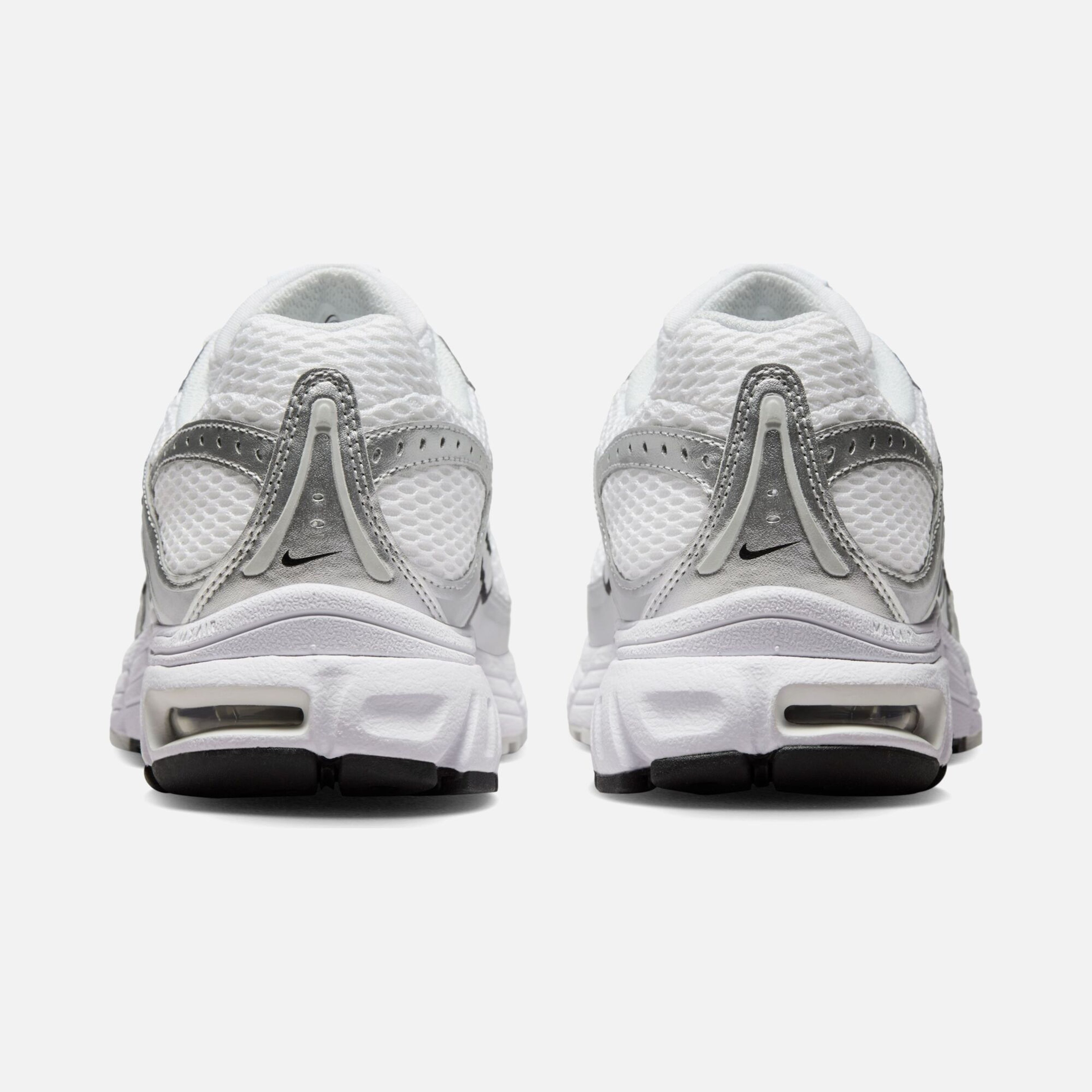 Nike Air Max Moto 2 Kadın Spor Ayakkabı