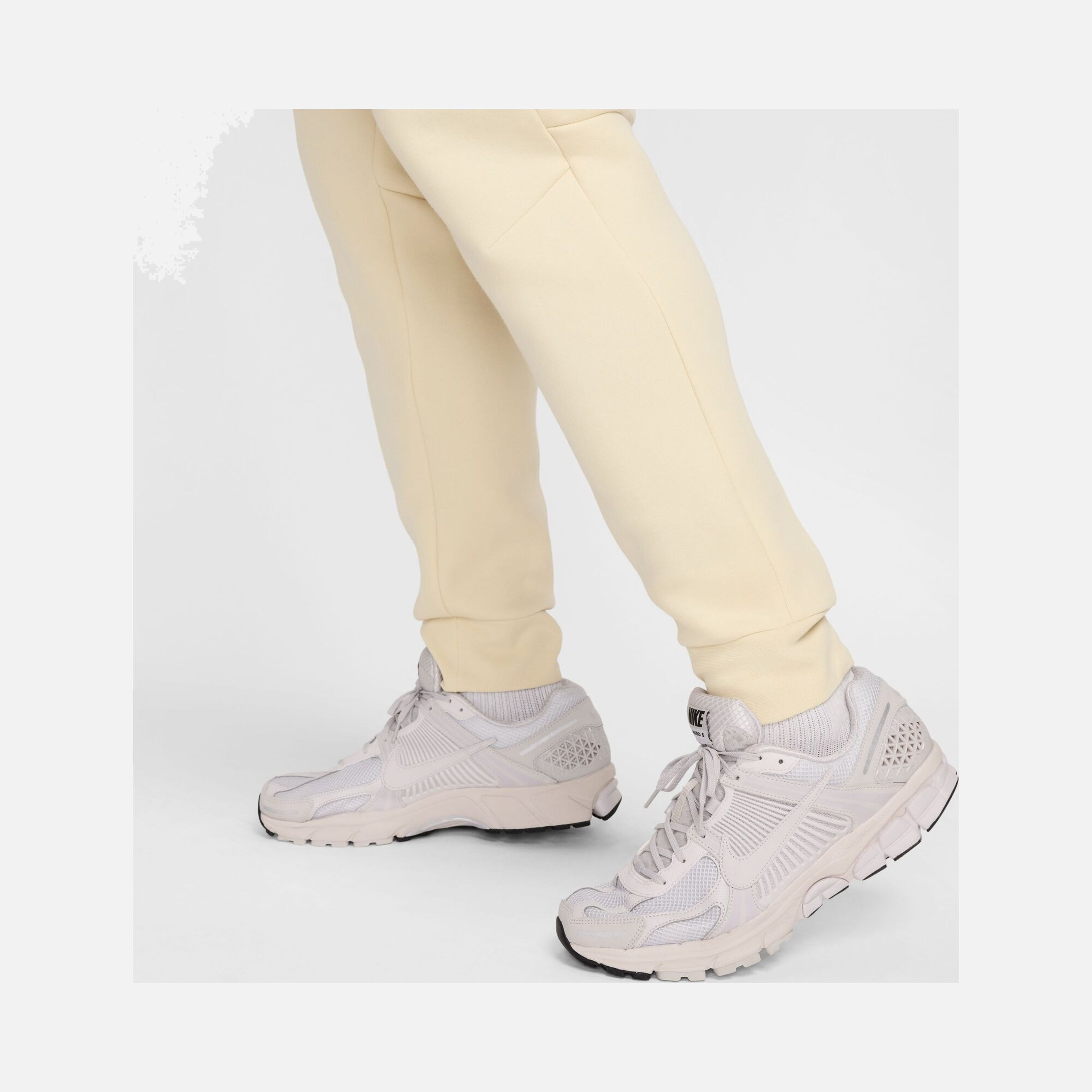 Nike Sportswear Smooth Tech Fleece Erkek Pantolon