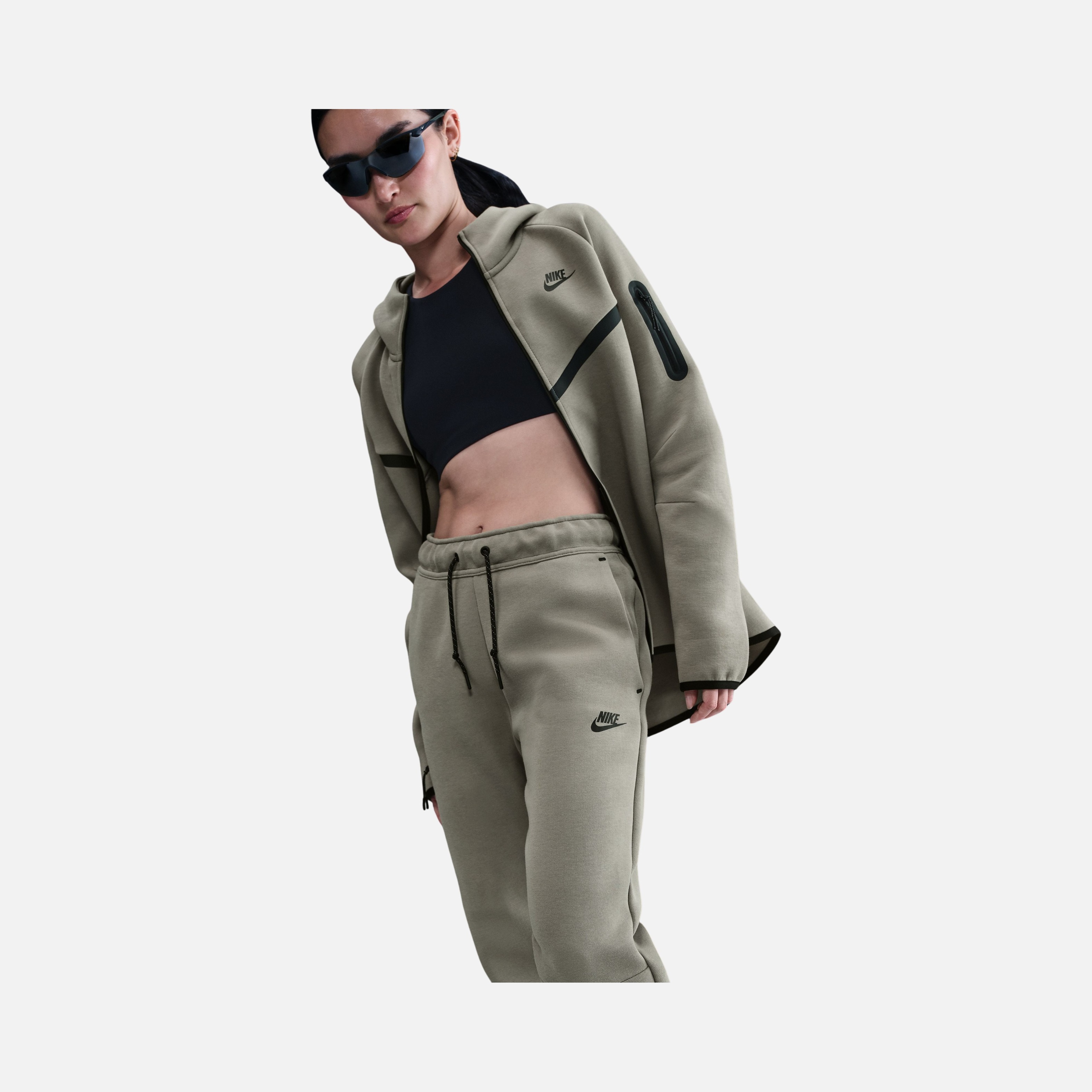 Nike Sportswear Tech Fleece Mid-Rise SS25 Kadın Pantolon
