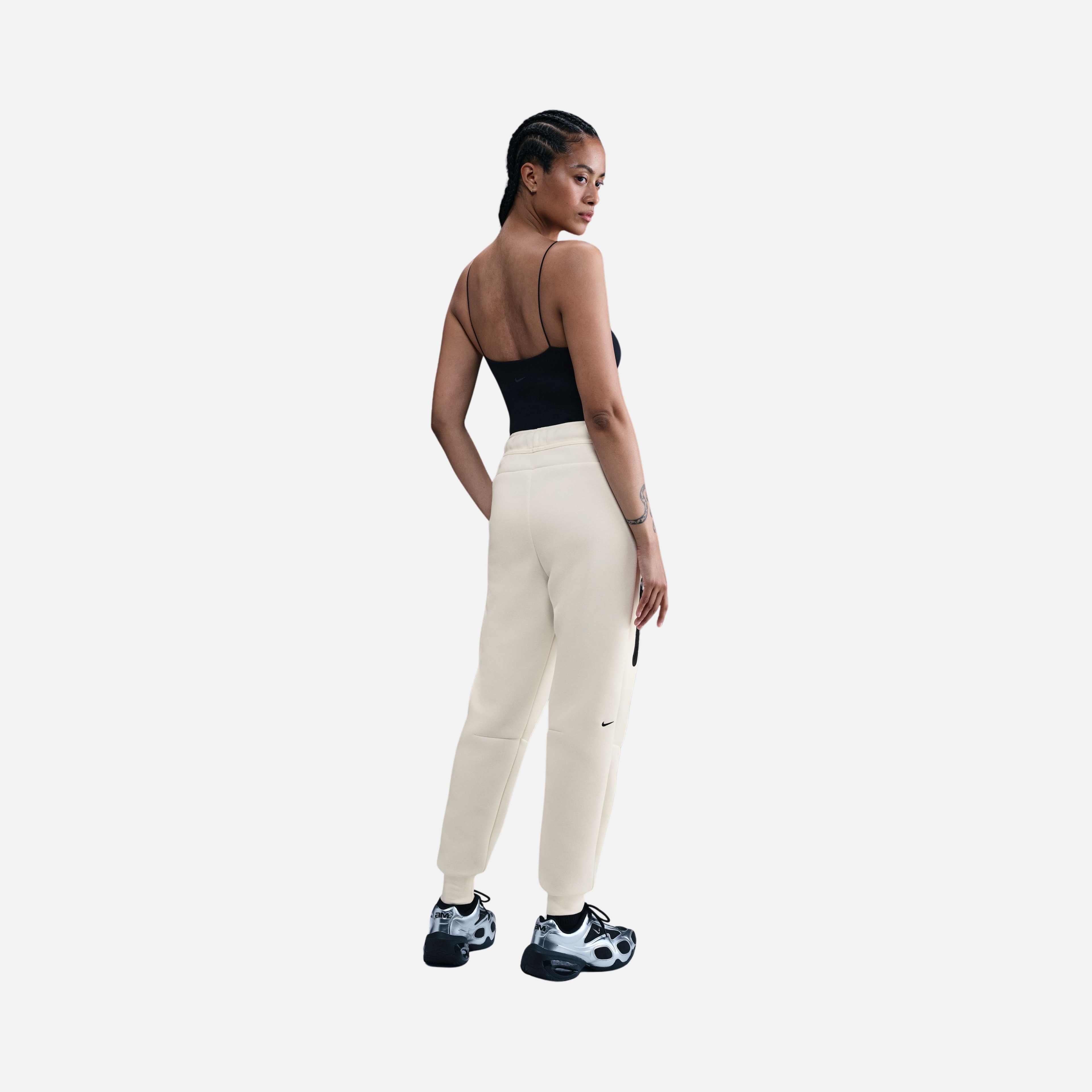 Nike Sportswear Tech Fleece Mid-Rise SS25 Kadın Pantolon