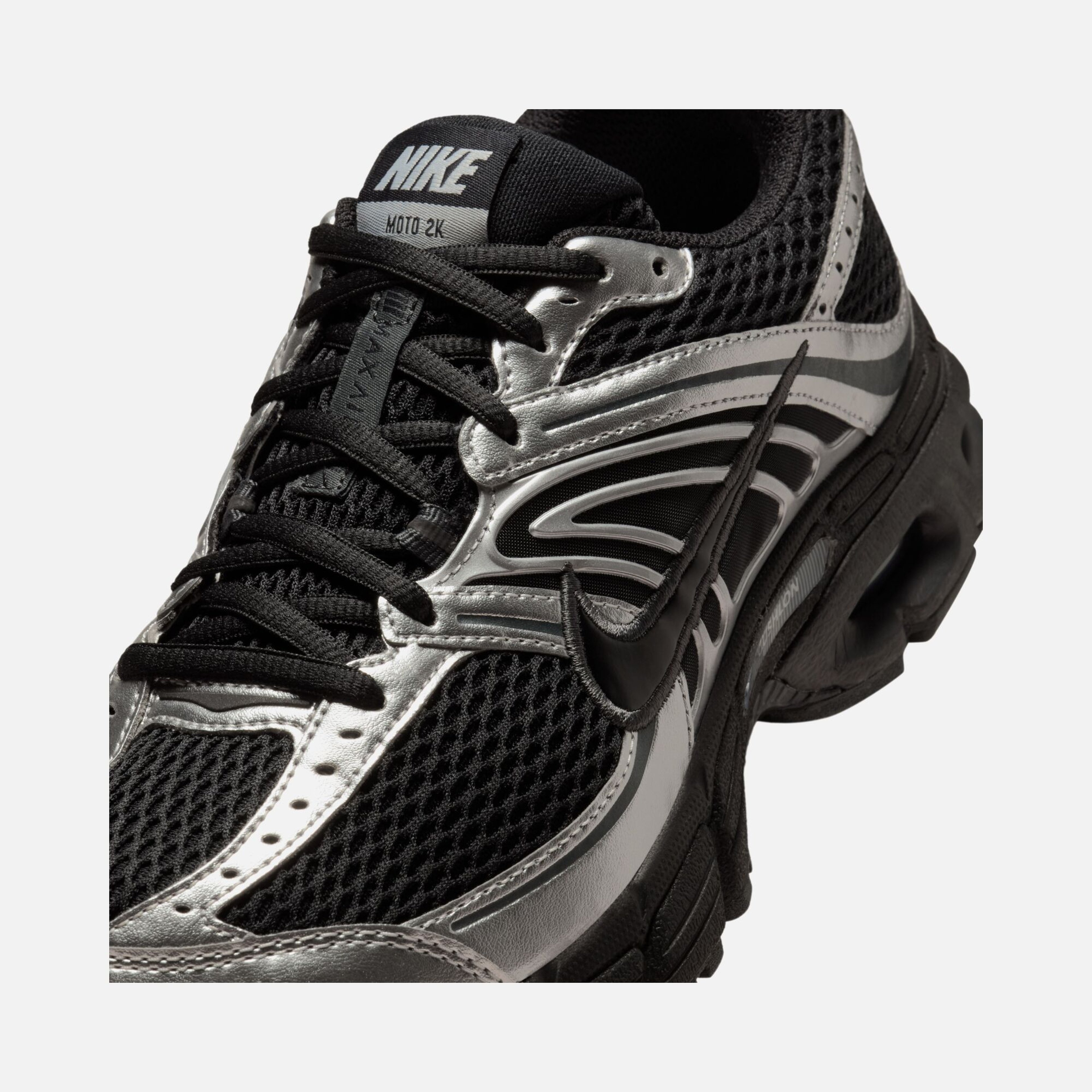 Nike Air Max Moto 2 Kadın Spor Ayakkabı