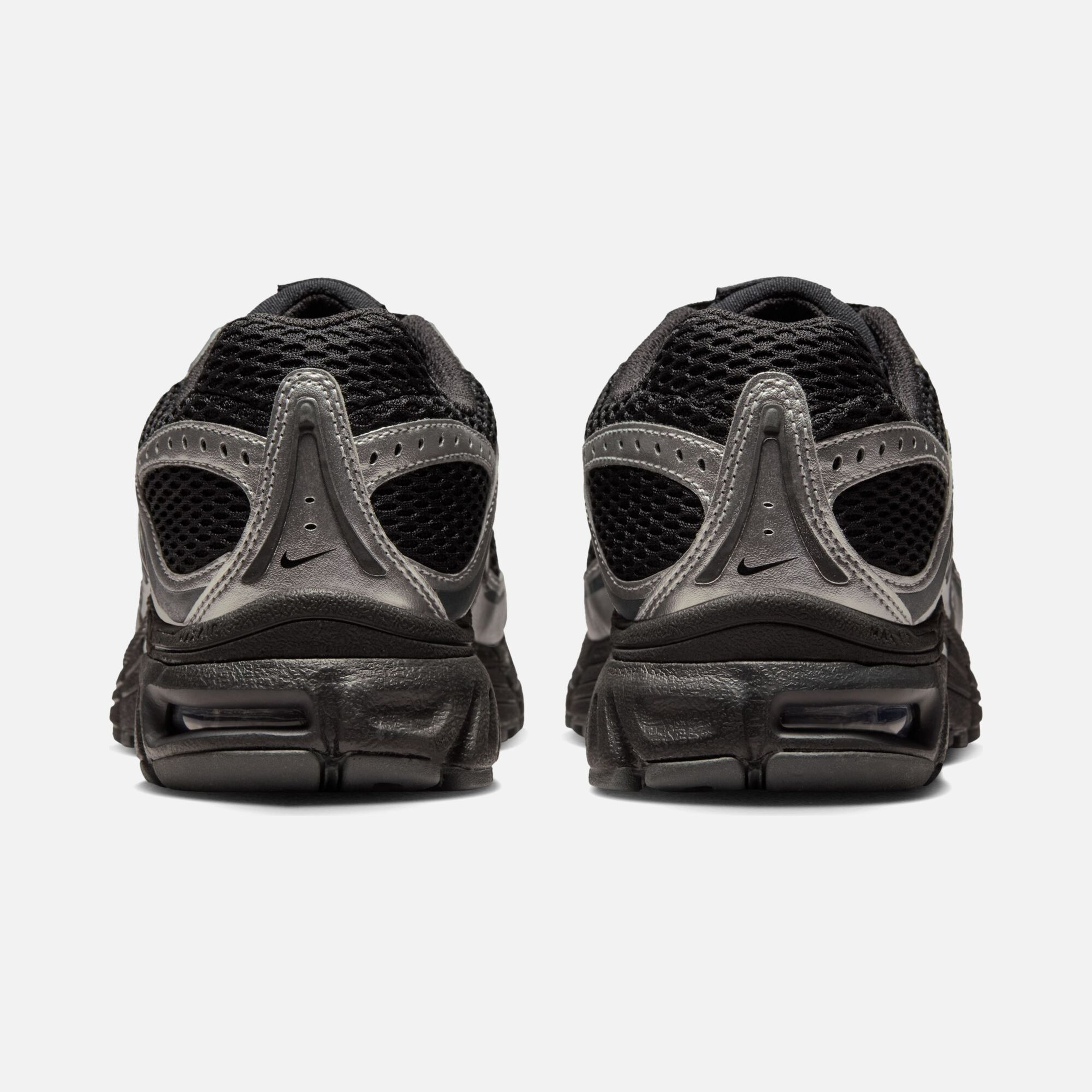 Nike Air Max Moto 2 Kadın Spor Ayakkabı